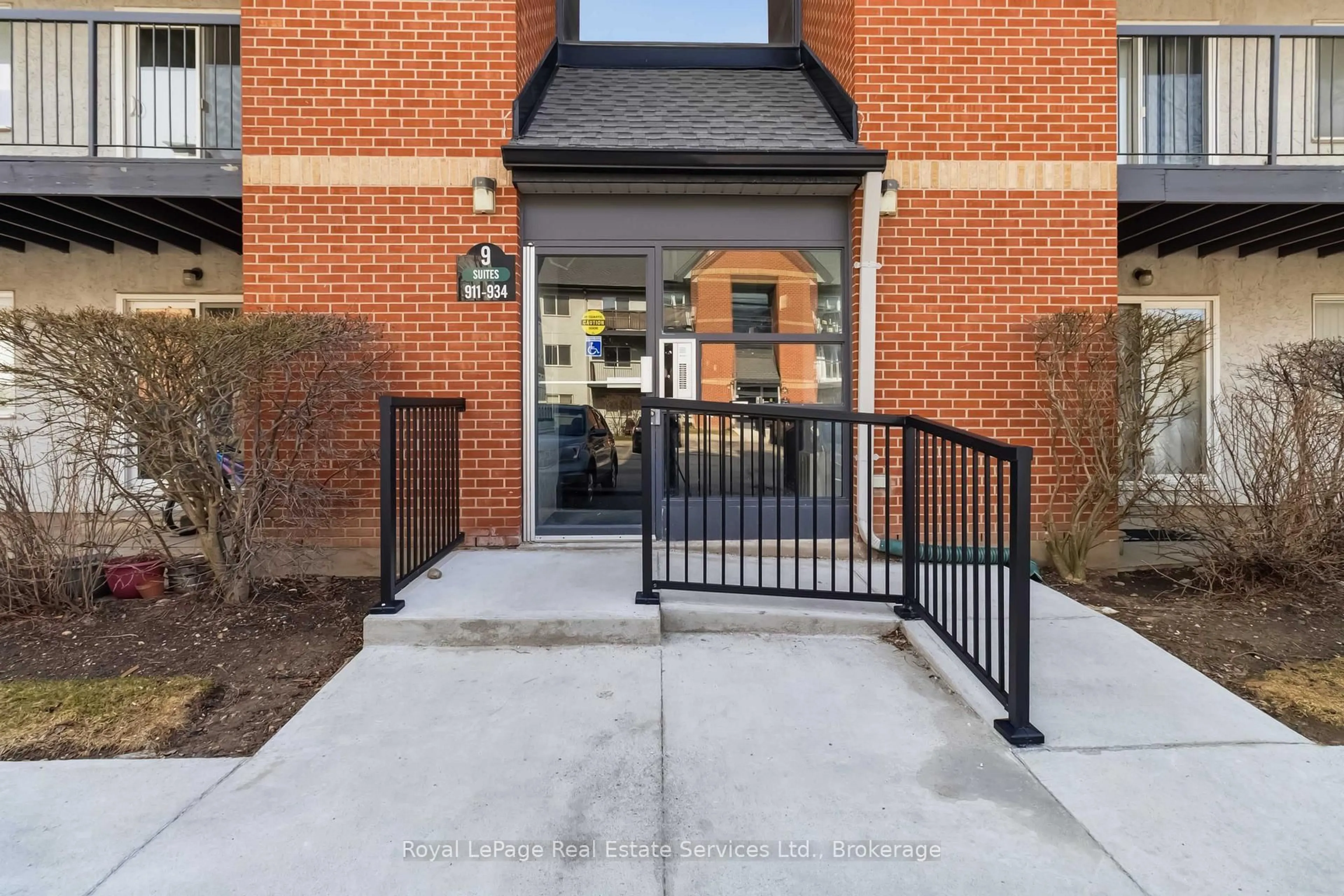 Unknown for 1450 Glen Abbey Gate #921, Oakville Ontario L6M 2V7