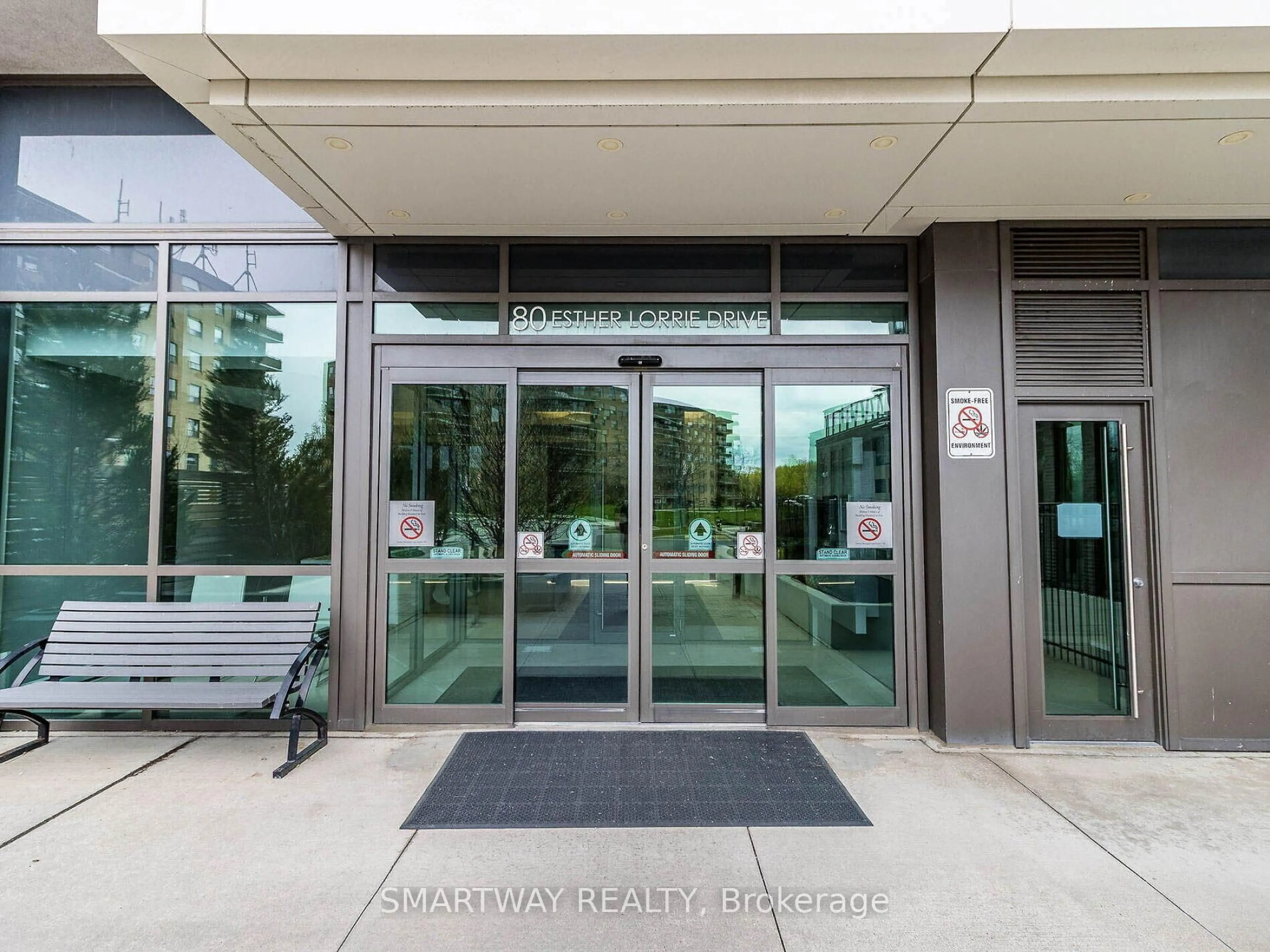 Indoor foyer for 80 Esther Lorrie Dr #203, Toronto Ontario M9W 0C6