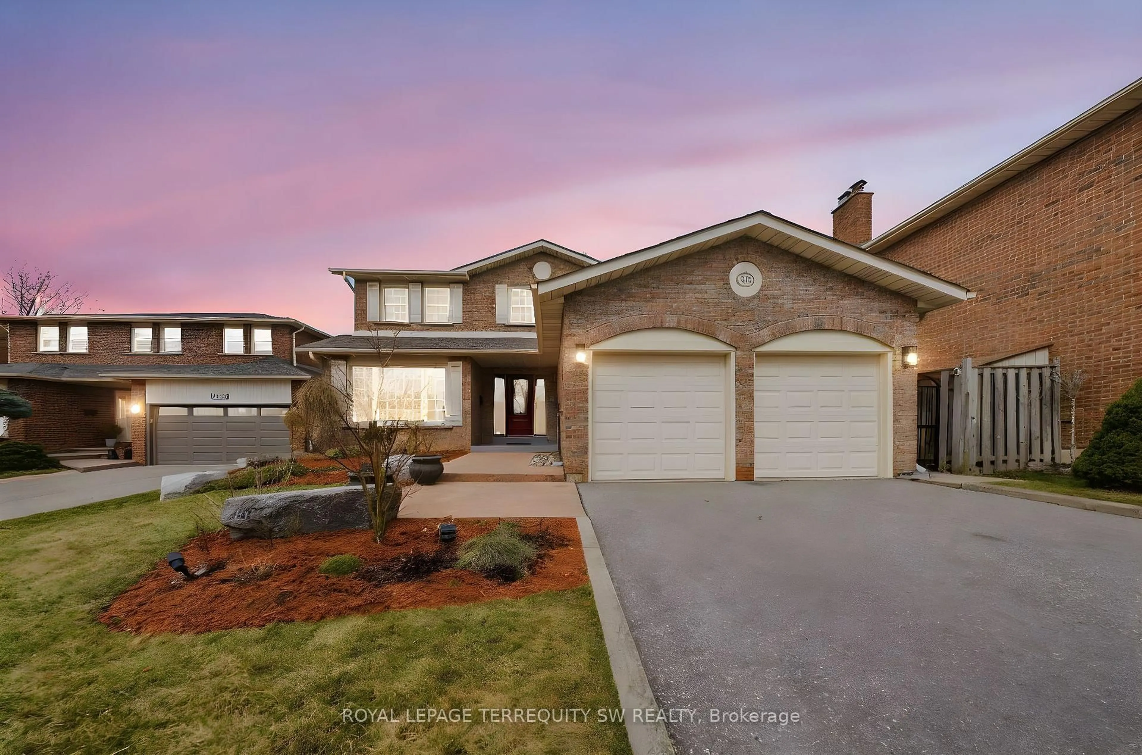 Home with brick exterior material, street for 1169 Carlo Crt, Mississauga Ontario L4W 3N6