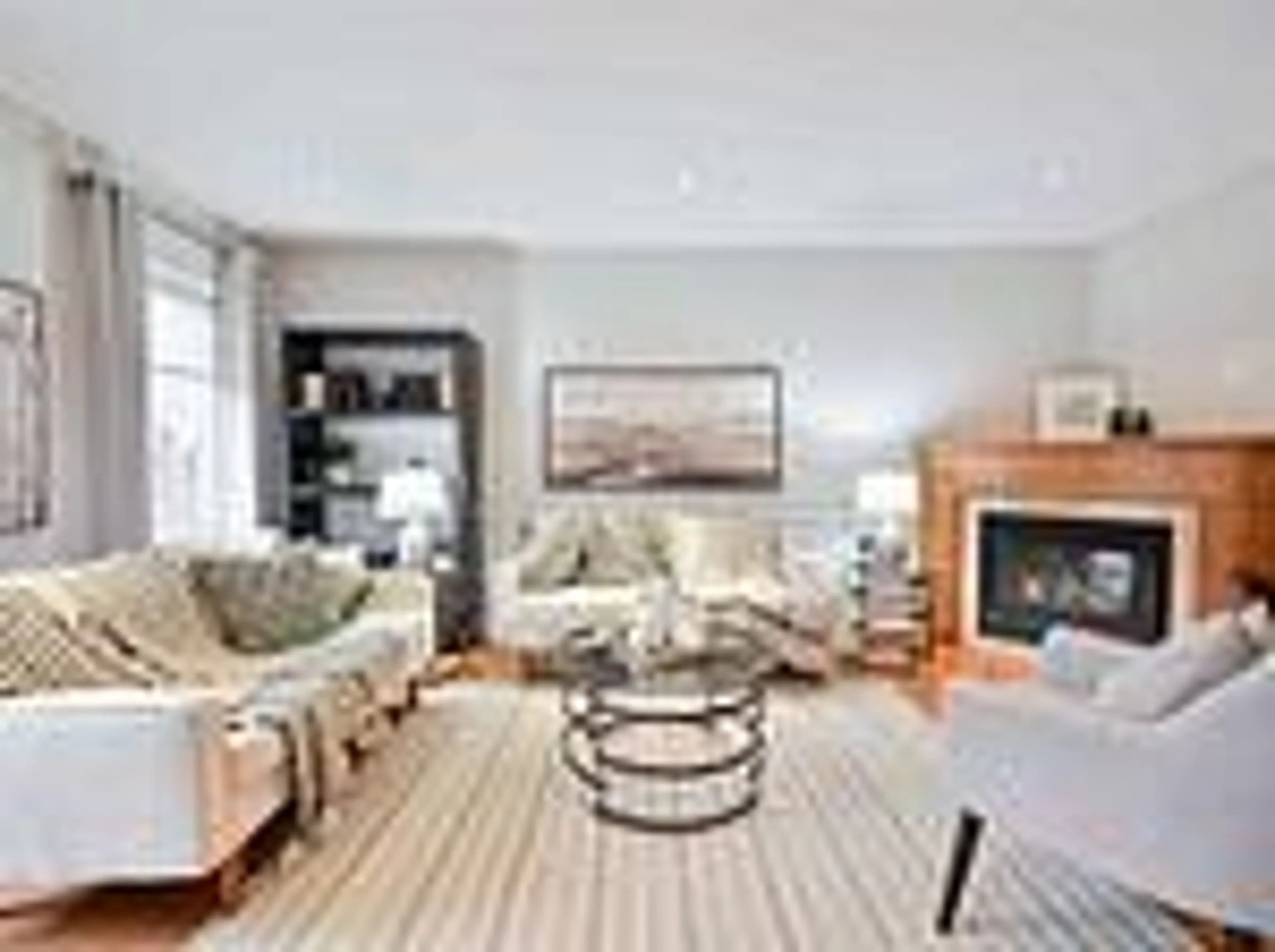 Living room with furniture, unknown for 814 Brass Winds Pl, Mississauga Ontario L5W 1T4