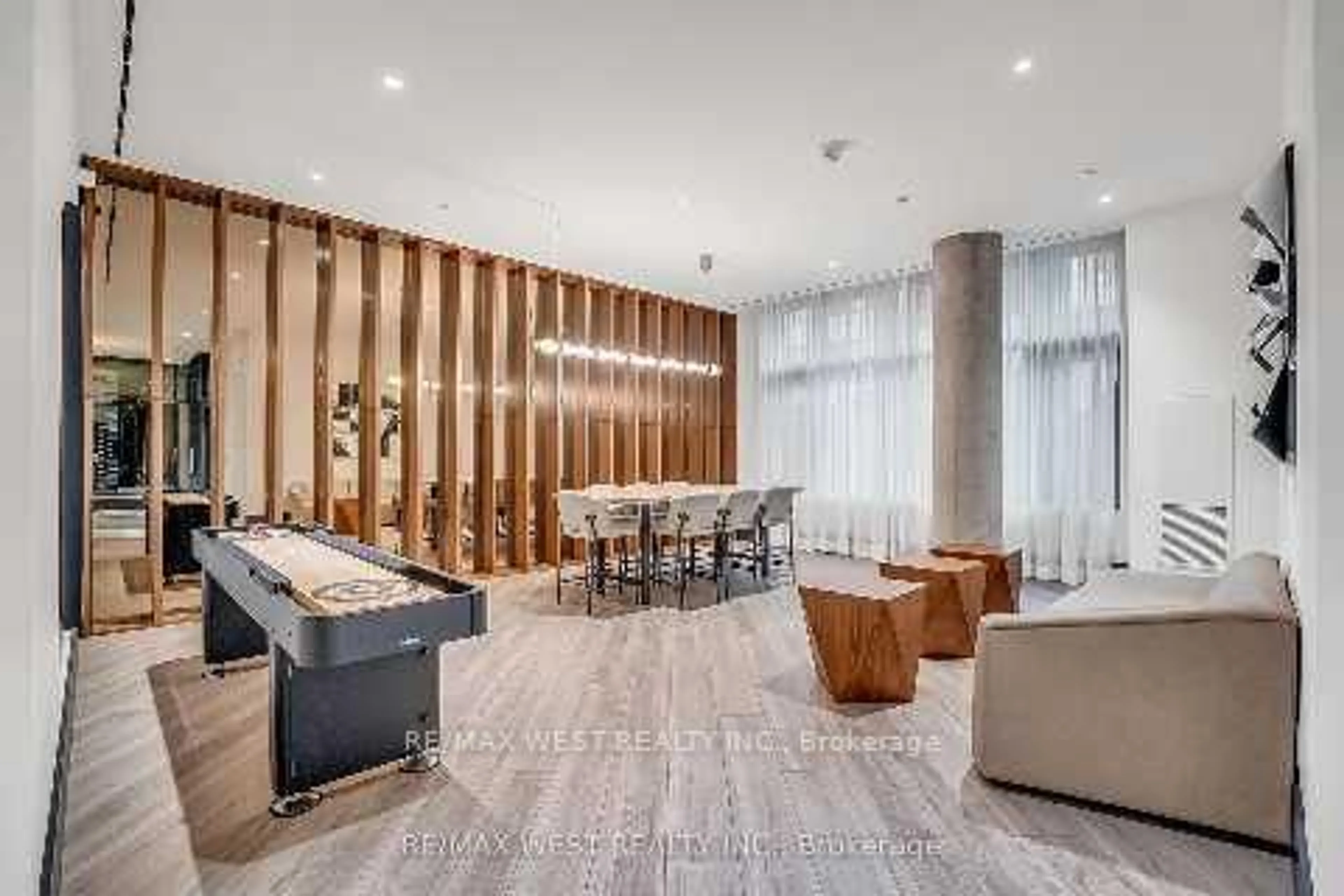 Lobby for 1808 St. Clair Ave #617, Toronto Ontario M6N 0C1