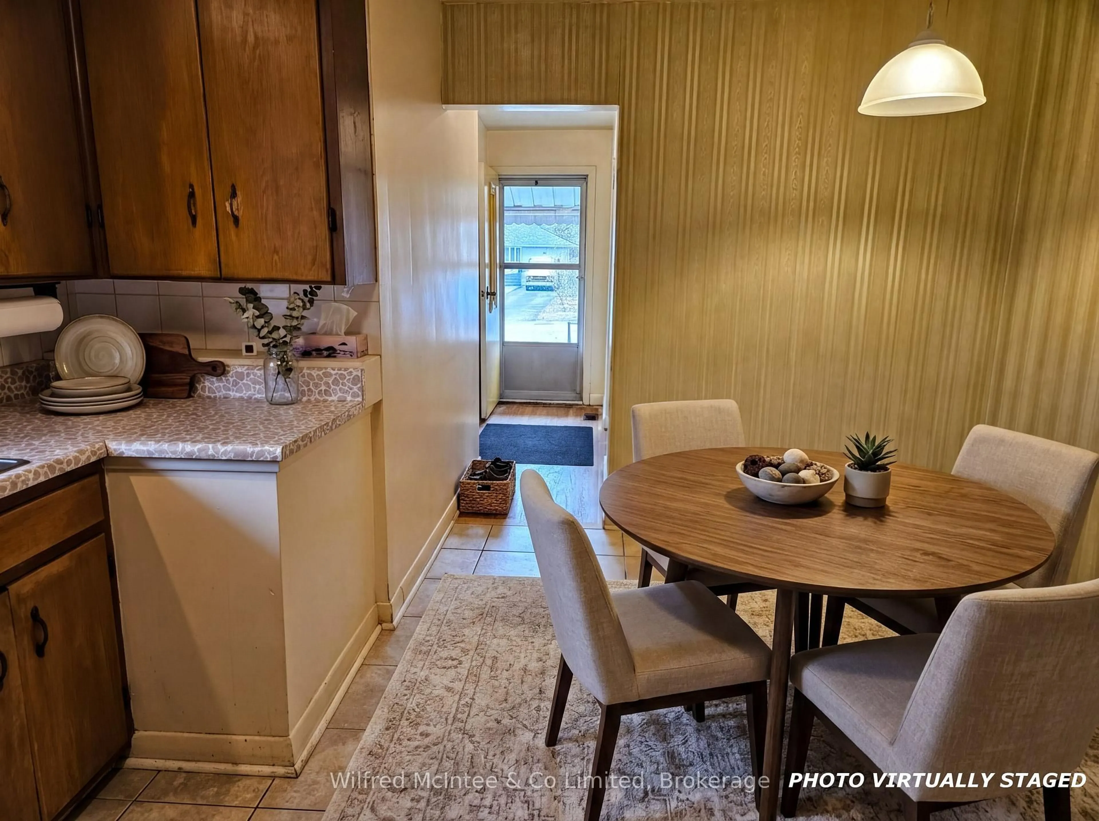 Dining room, unknown for 69 Haliburton Ave, Toronto Ontario M9B 4Y6