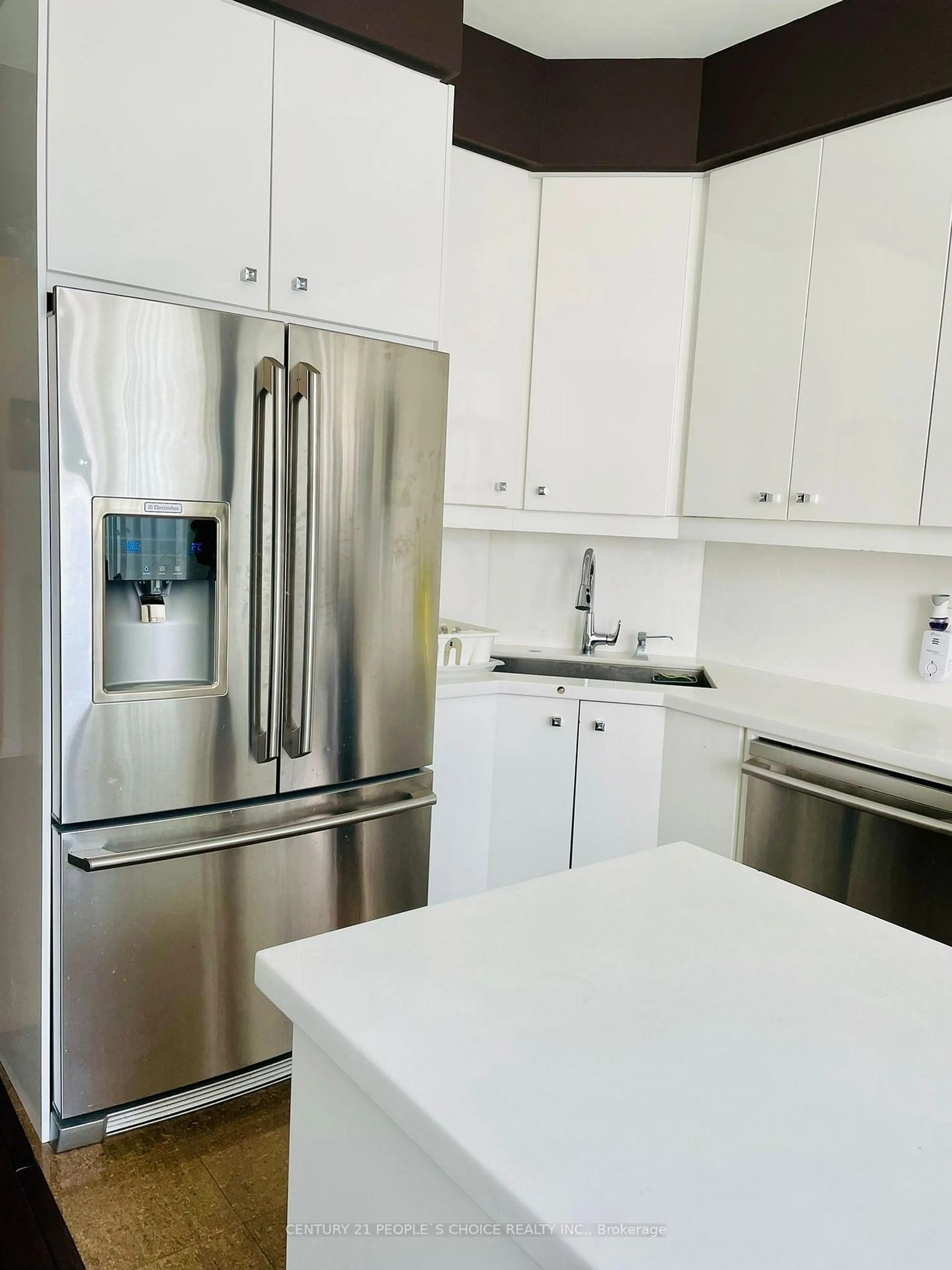 Unknown for 225 Webb Dr #703, Mississauga Ontario L5B 4P2