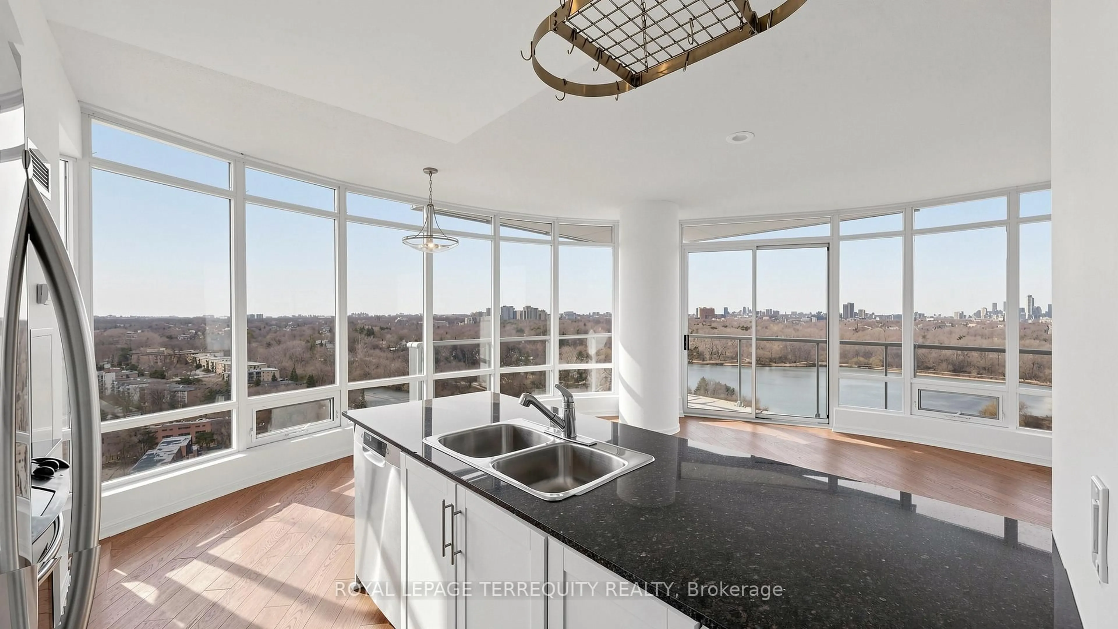 Open concept kitchen, unknown for 15 Windermere Ave #2205, Toronto Ontario M6S 5A2