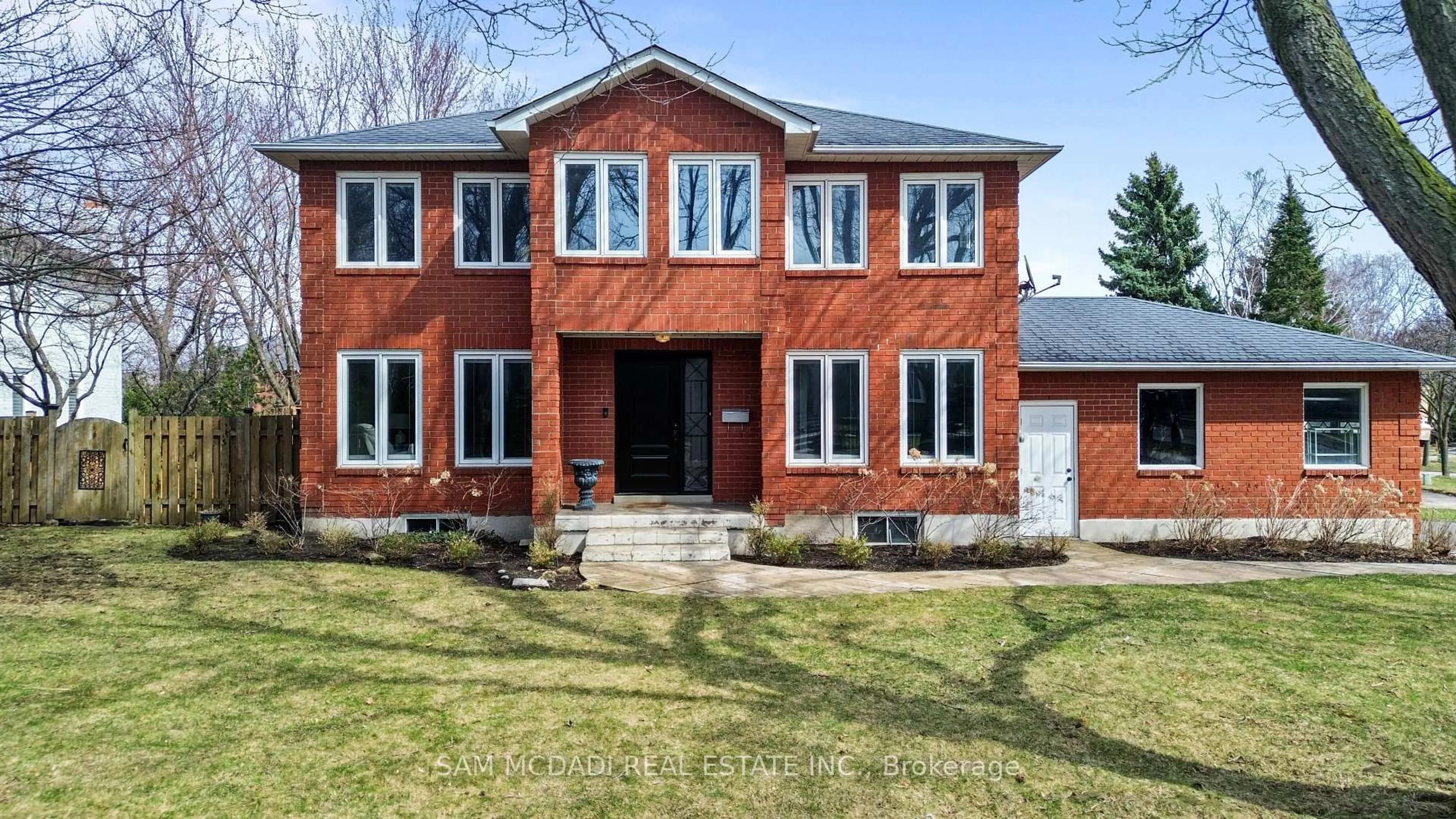 Home with brick exterior material, street for 4025 Rolling Valley Dr, Mississauga Ontario L5L 5P3