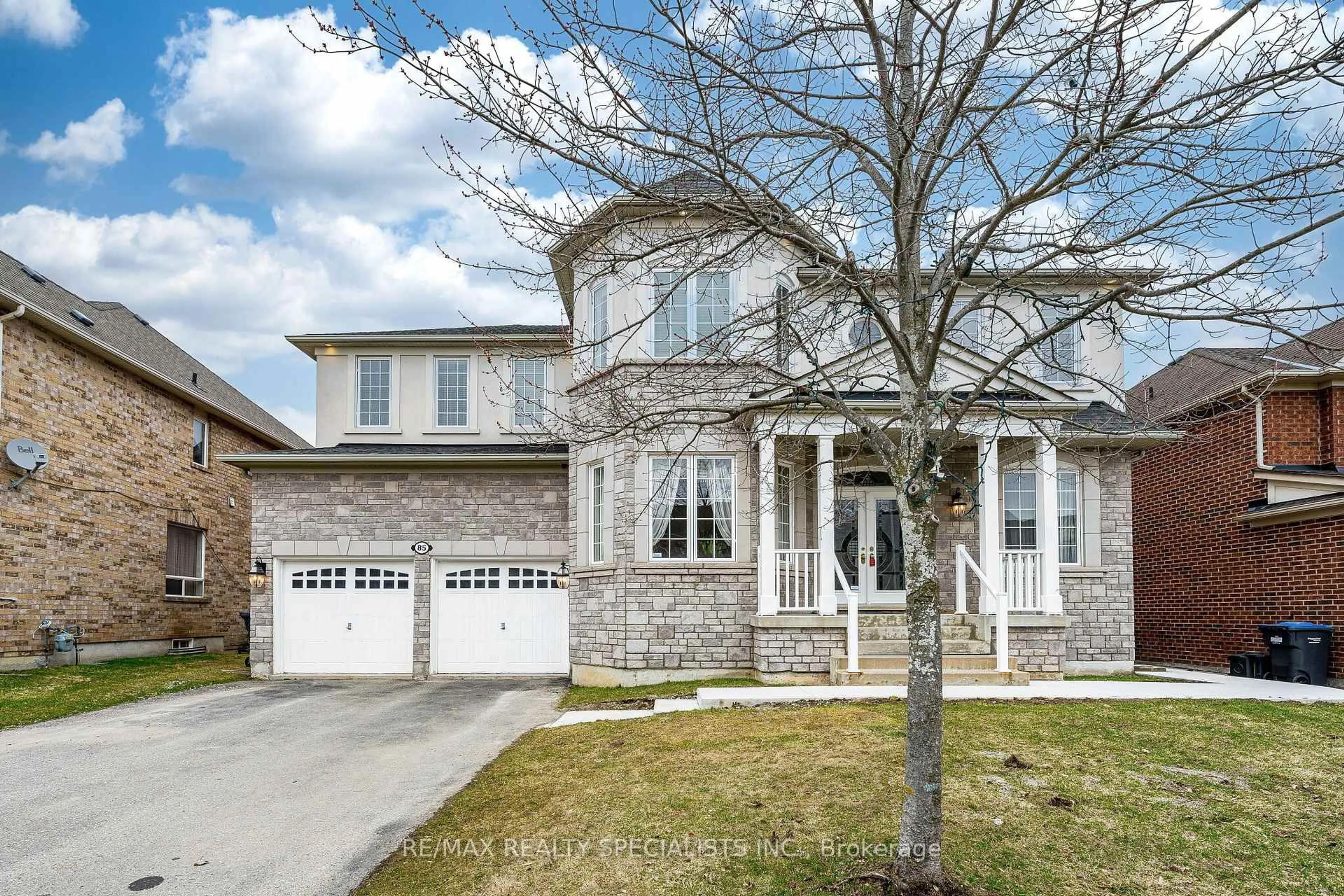 Home with brick exterior material, street for 85 Bloomsbury Ave, Brampton Ontario L6P 1S6