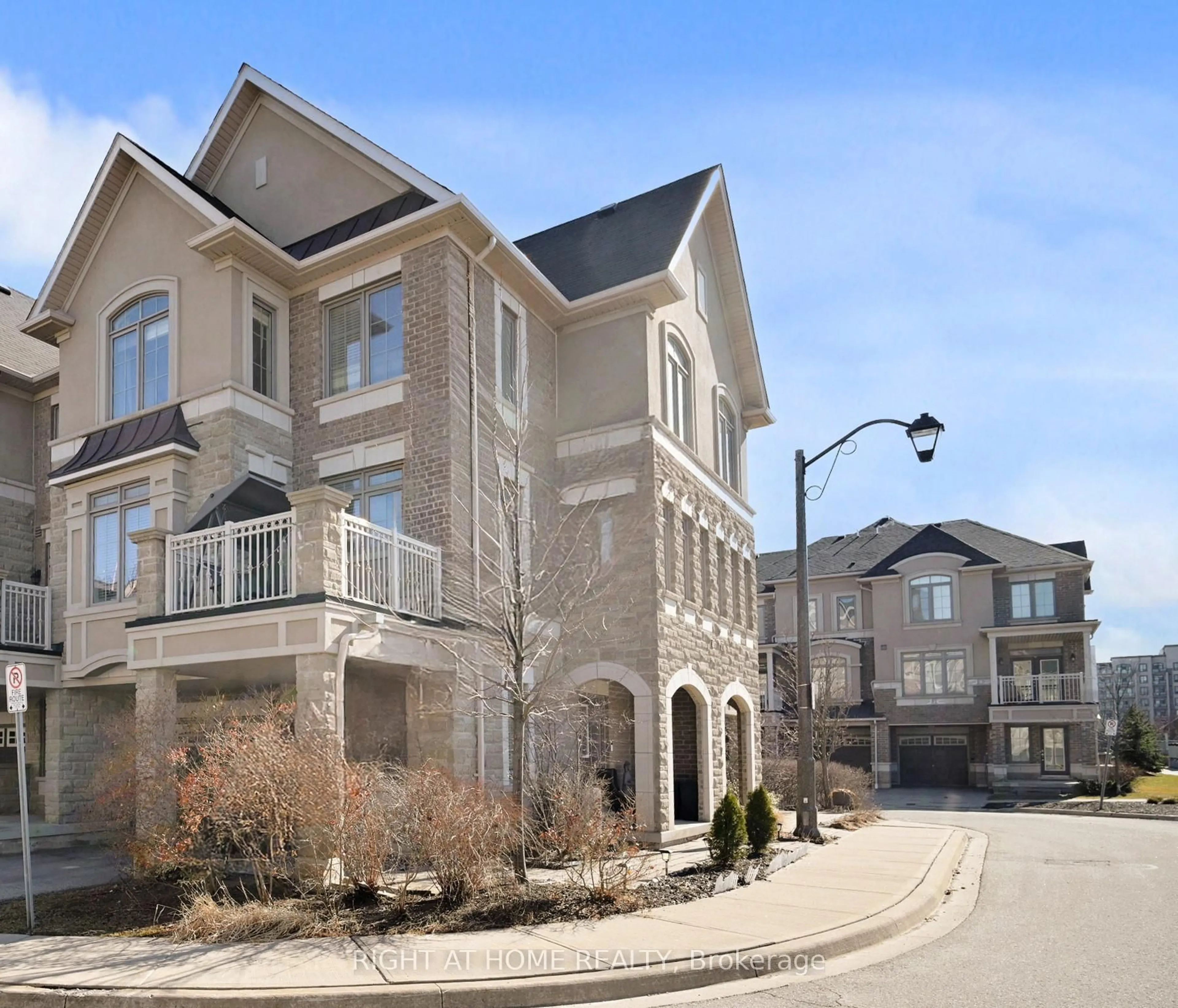 Home with brick exterior material, street for 2435 Greenwich Dr Dr #25, Oakville Ontario L6M 0S4