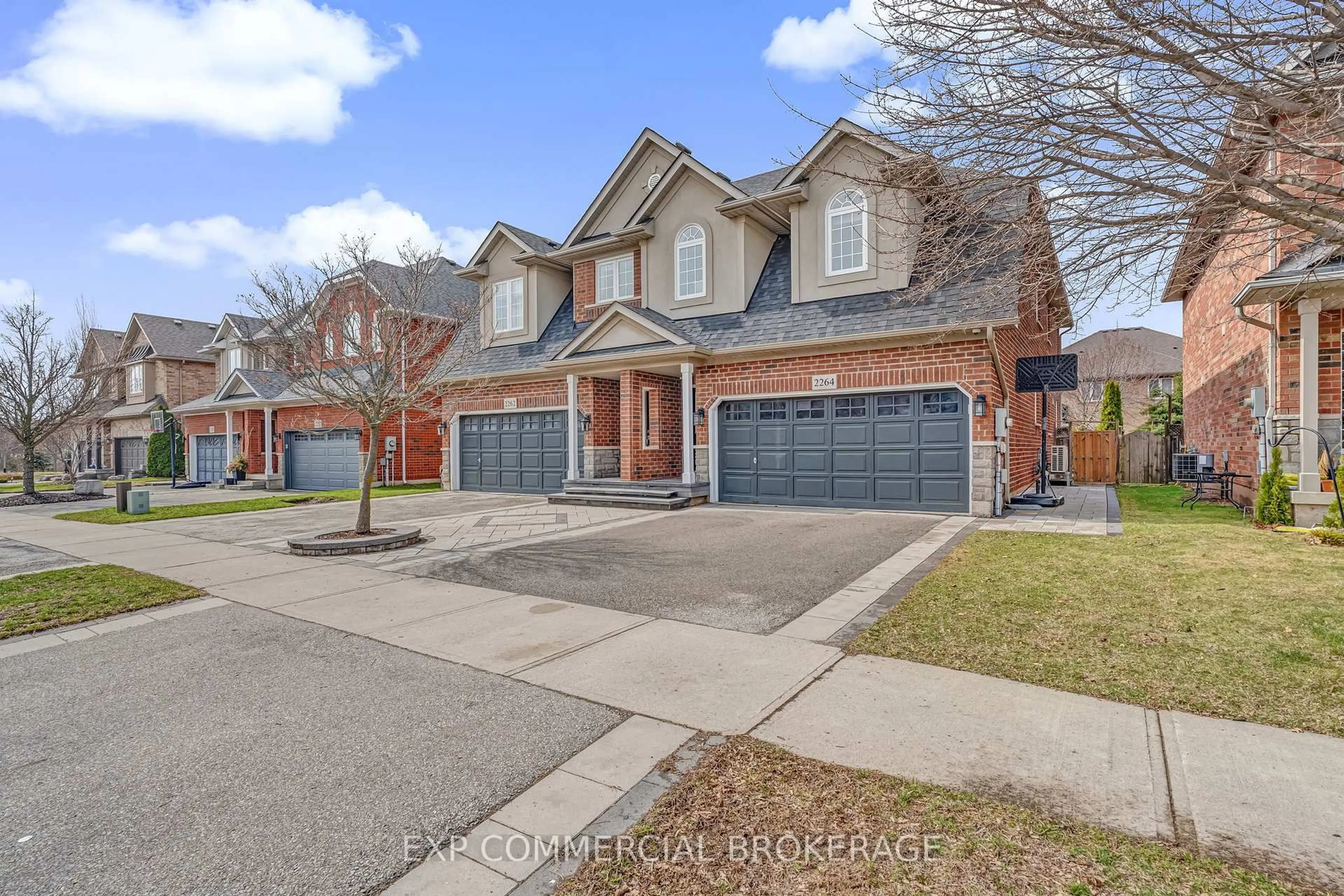 Home with brick exterior material, street for 2264 Highcroft Rd, Oakville Ontario L6M 4Y4