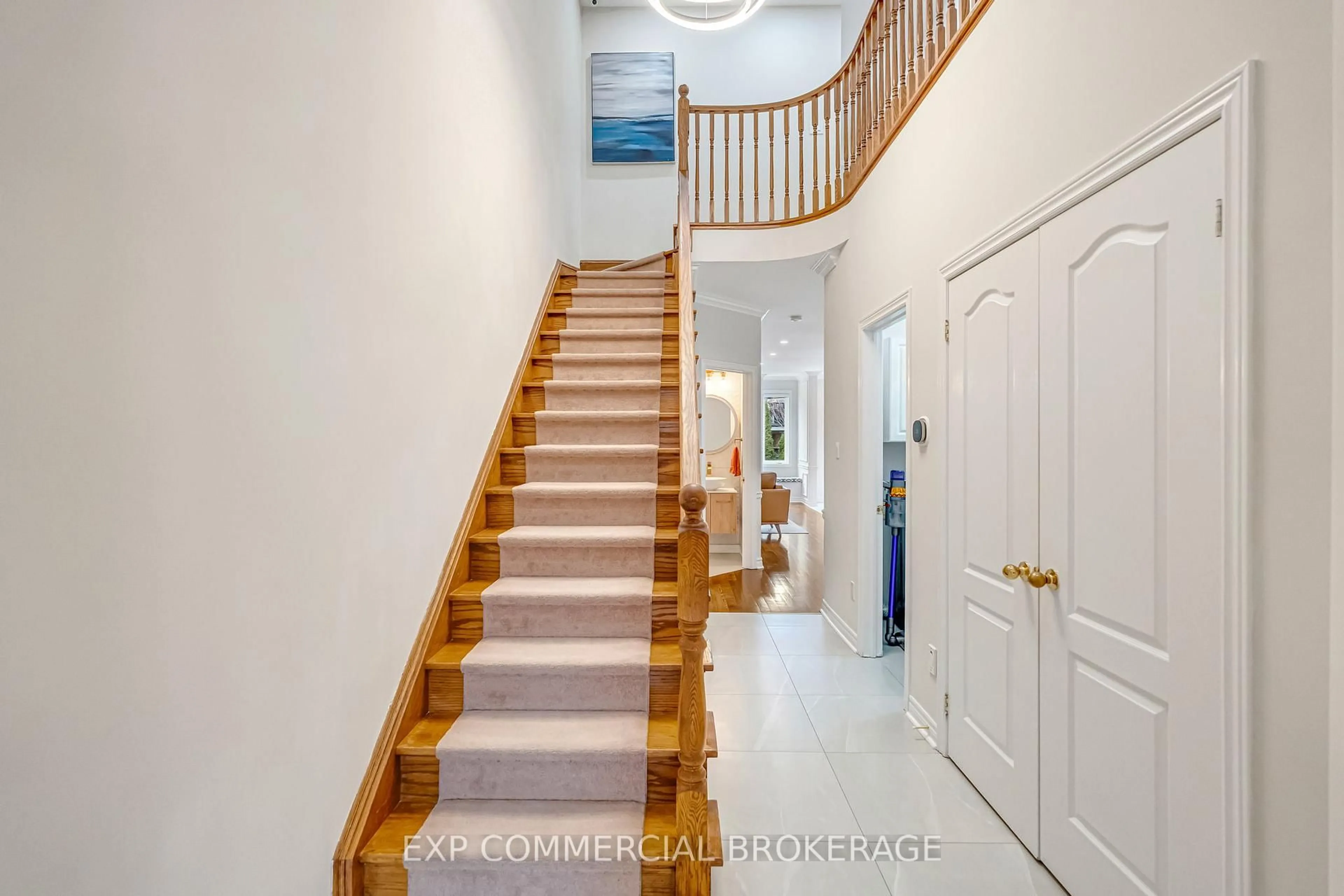 Unknown for 2264 Highcroft Rd, Oakville Ontario L6M 4Y4