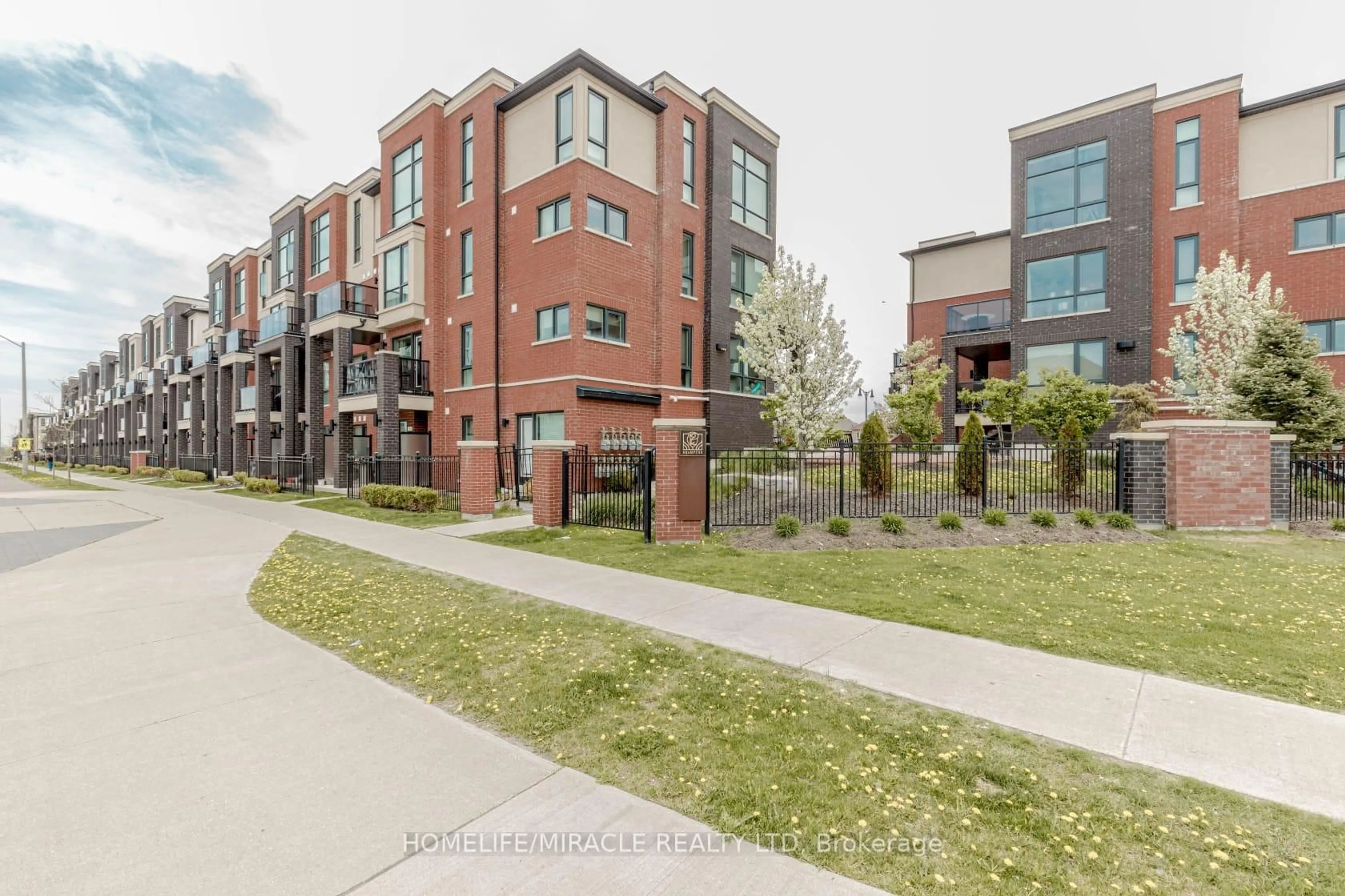 Unknown for 100 Dufay Rd #29, Brampton Ontario L7A 4S3