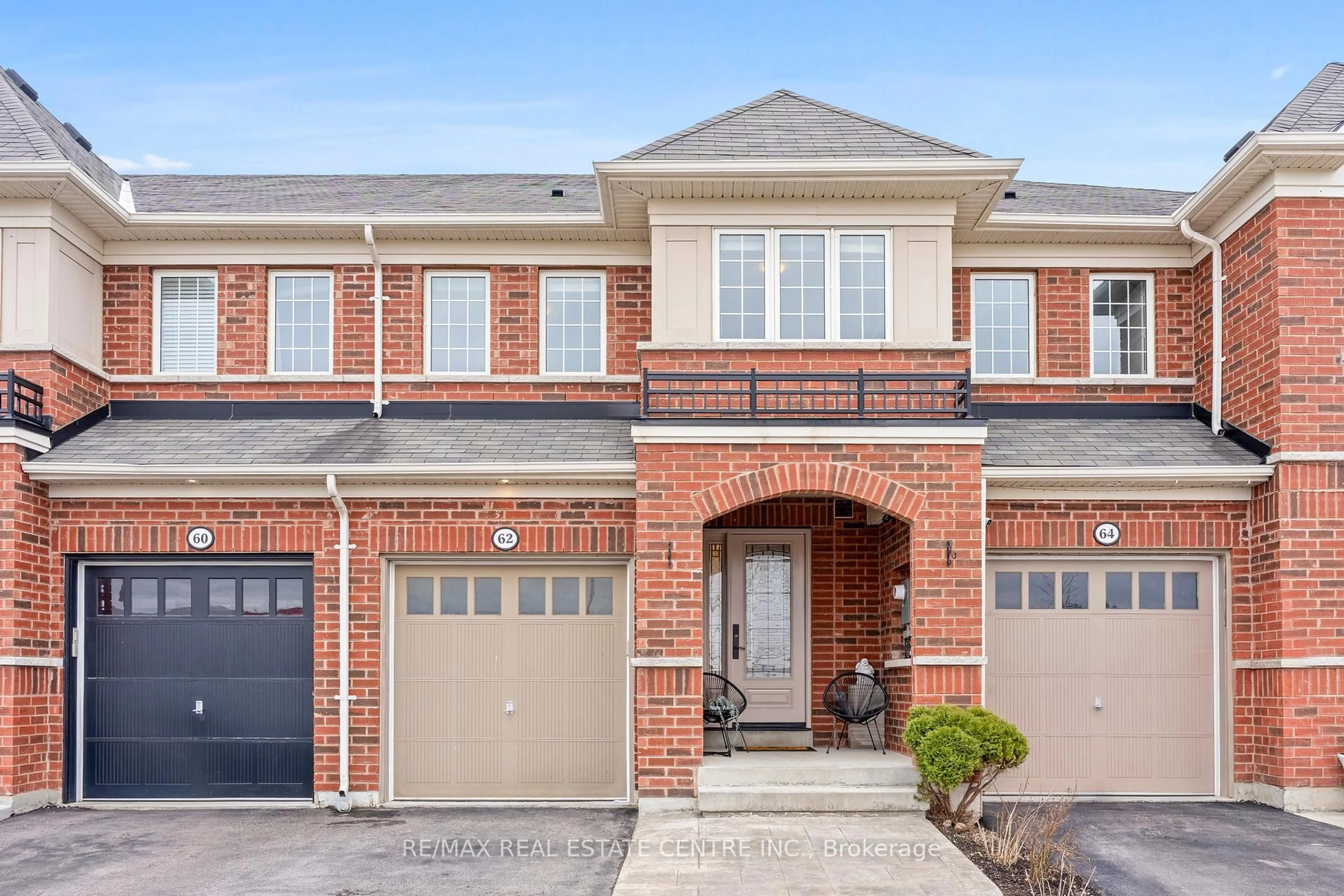 Home with brick exterior material, street for 62 Sussexvale Dr, Brampton Ontario L6R 0W2