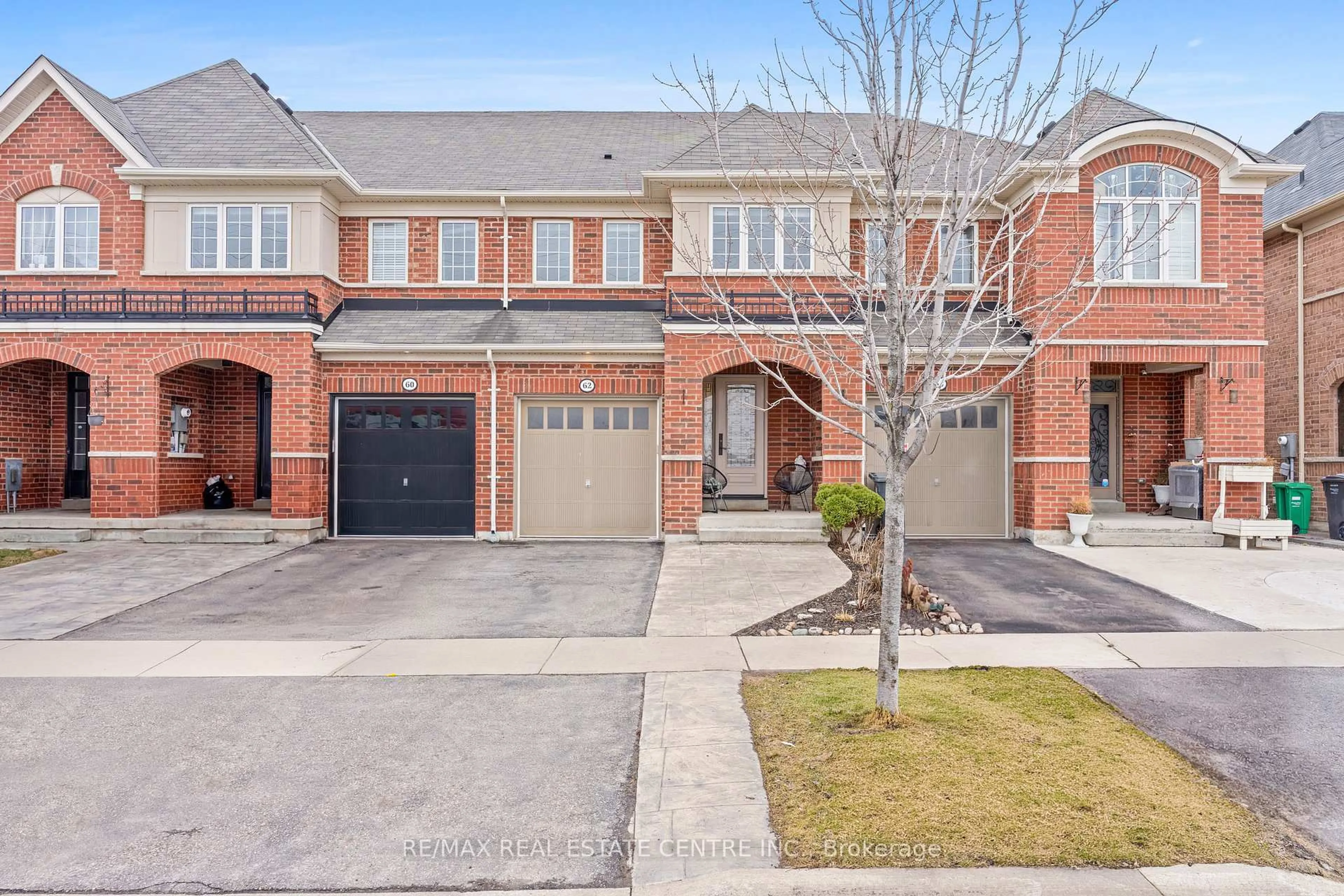 Home with brick exterior material, street for 62 Sussexvale Dr, Brampton Ontario L6R 0W2
