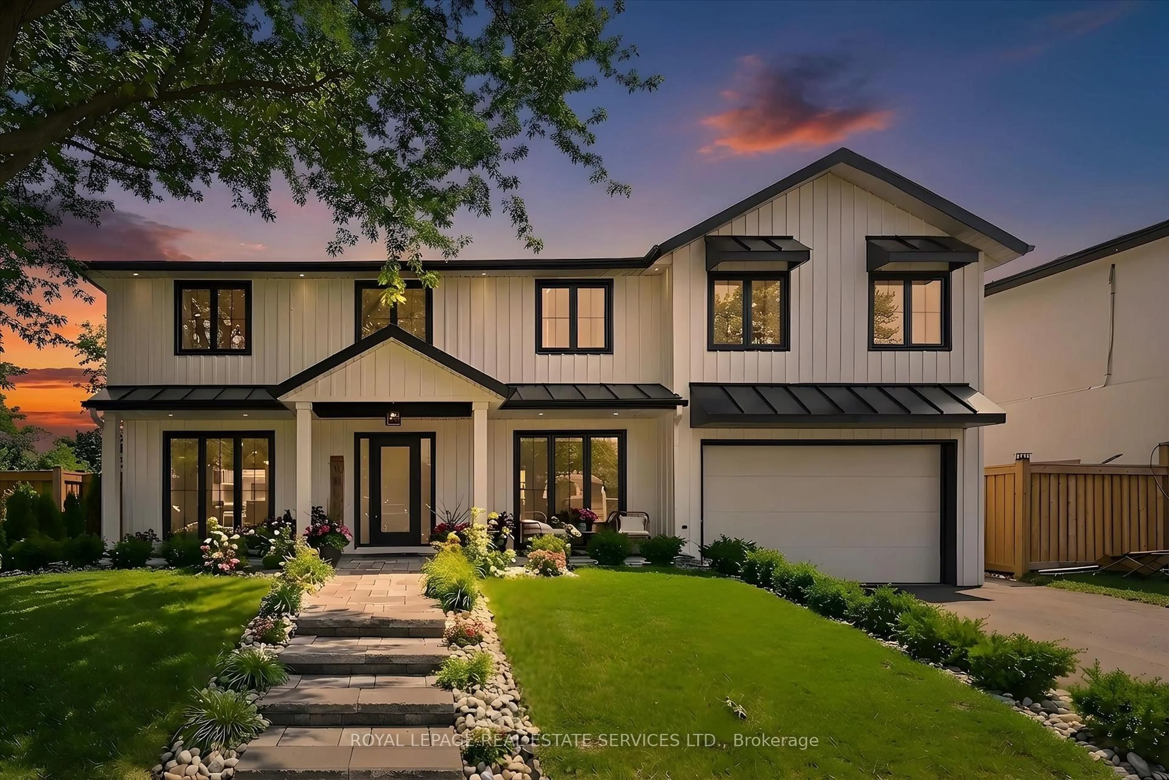 Home with brick exterior material, street for 2212 Urwin Cres, Oakville Ontario L6L 2T2