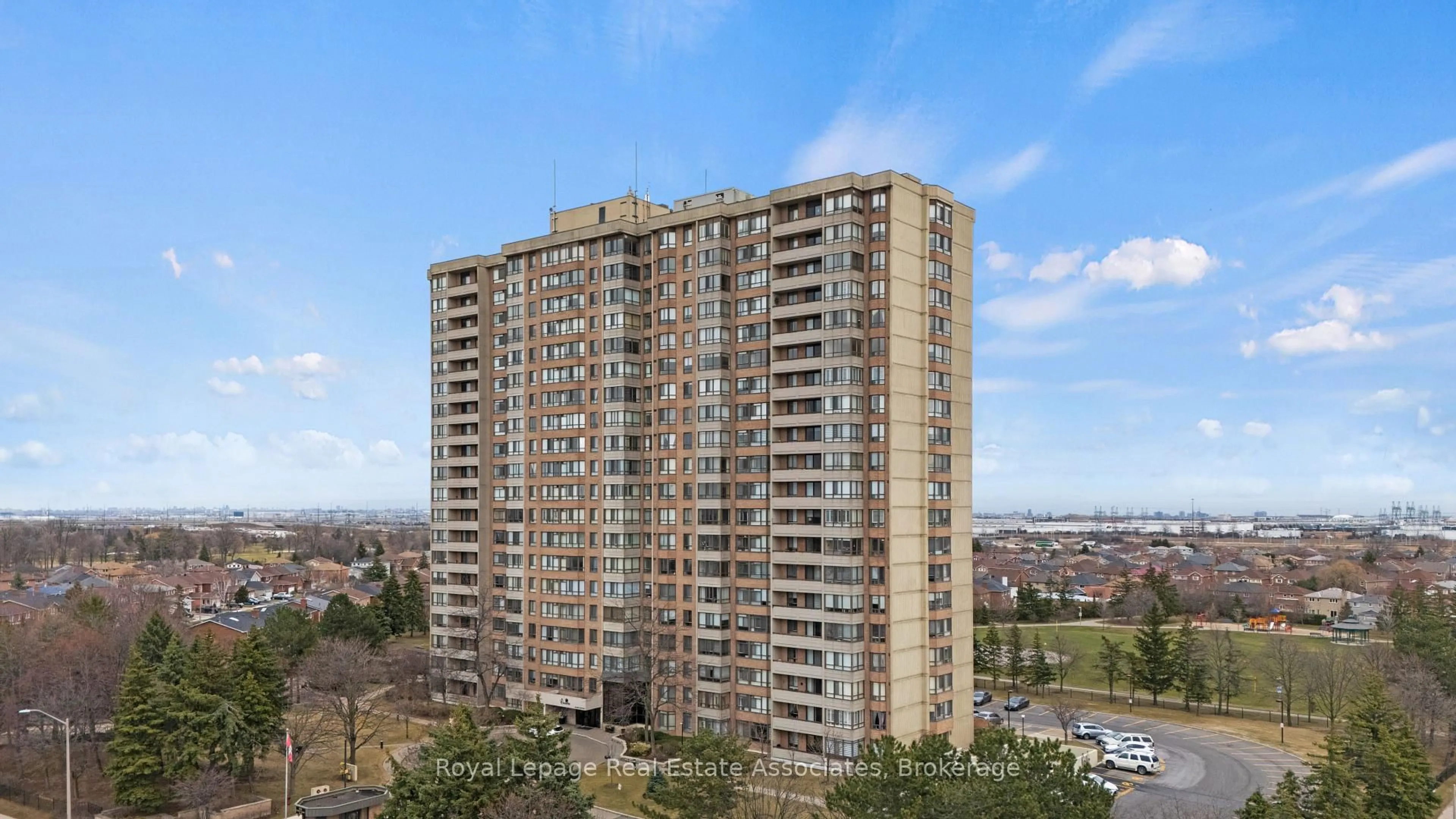 A pic from outside/outdoor area/front of a property/back of a property/a pic from drone, city buildings view from balcony for 100 County Court Blvd #1808, Brampton Ontario L6W 3X1
