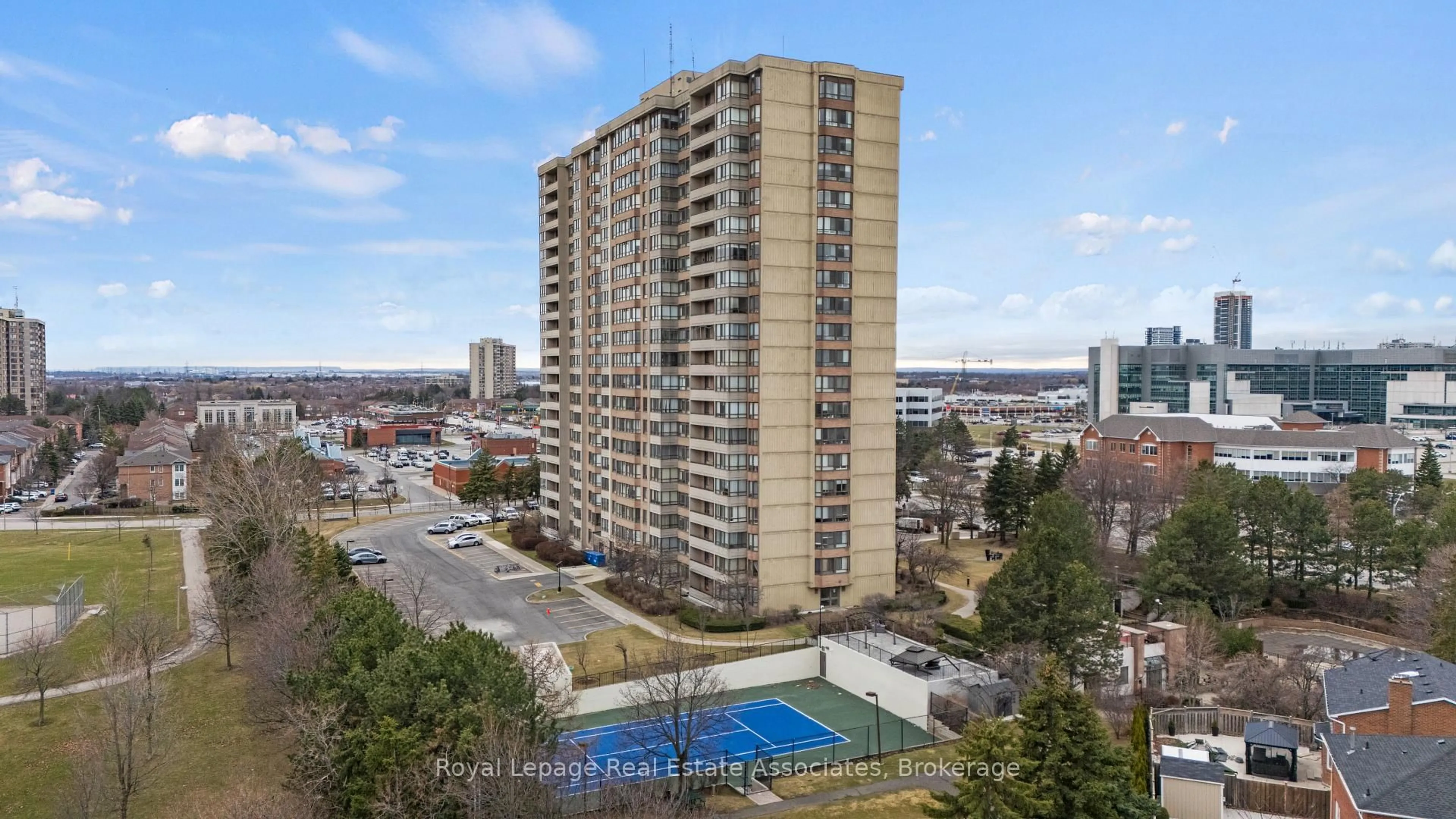 A pic from outside/outdoor area/front of a property/back of a property/a pic from drone, city buildings view from balcony for 100 County Court Blvd #1808, Brampton Ontario L6W 3X1