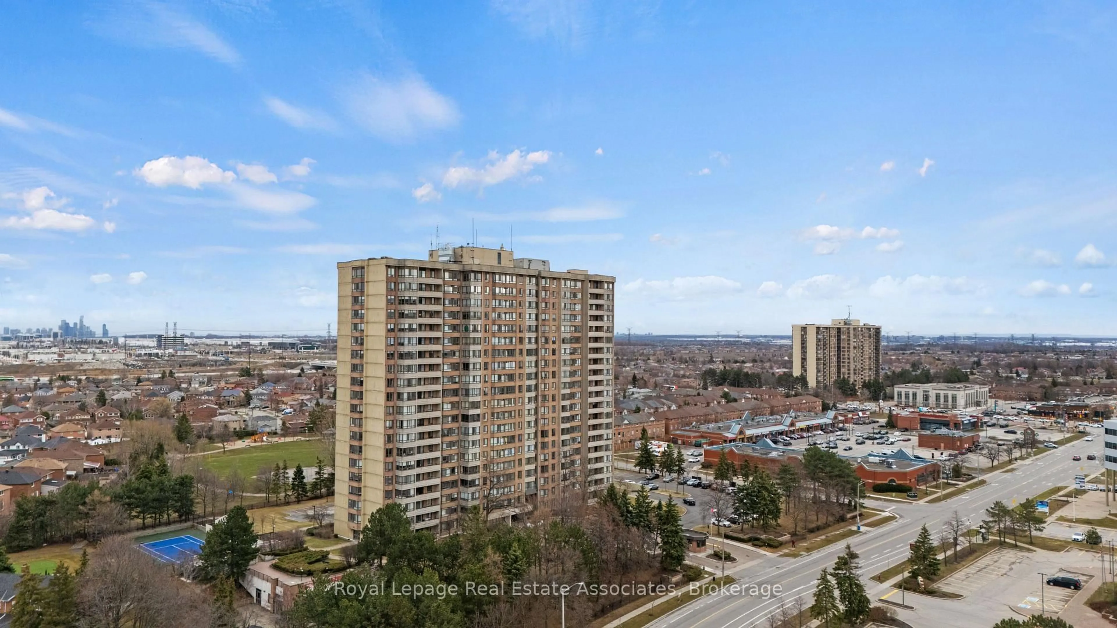 A pic from outside/outdoor area/front of a property/back of a property/a pic from drone, city buildings view from balcony for 100 County Court Blvd #1808, Brampton Ontario L6W 3X1