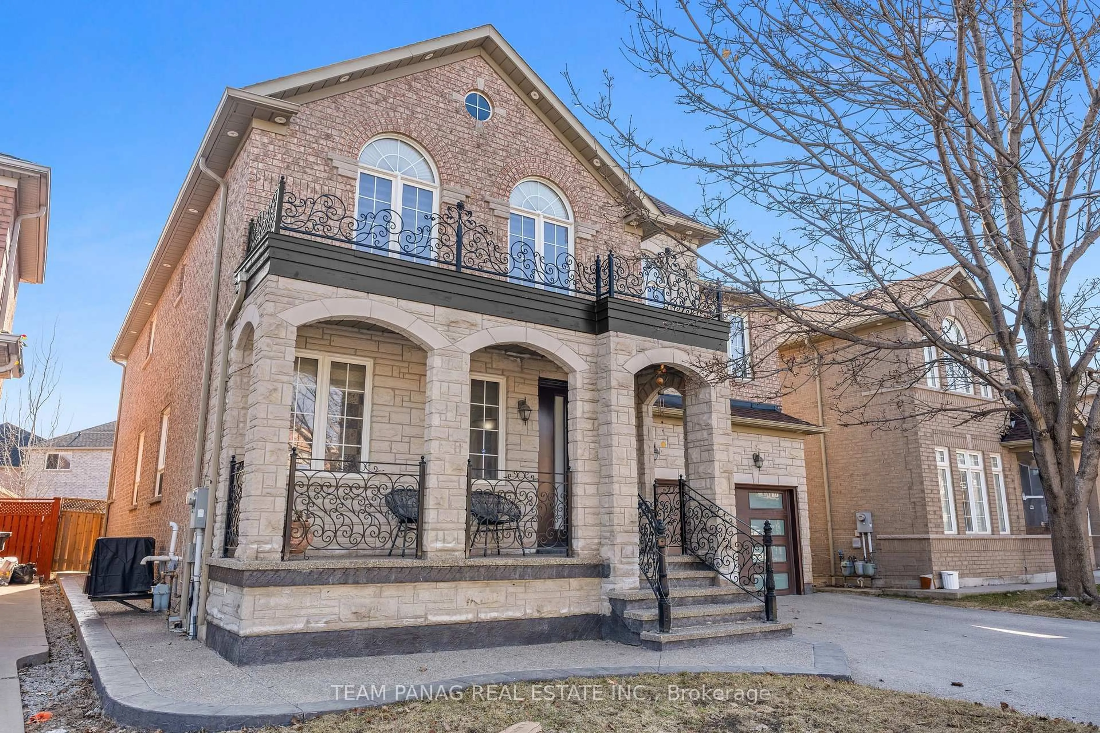 Home with brick exterior material, street for 502 Fernforest Dr, Brampton Ontario L6R 0S8