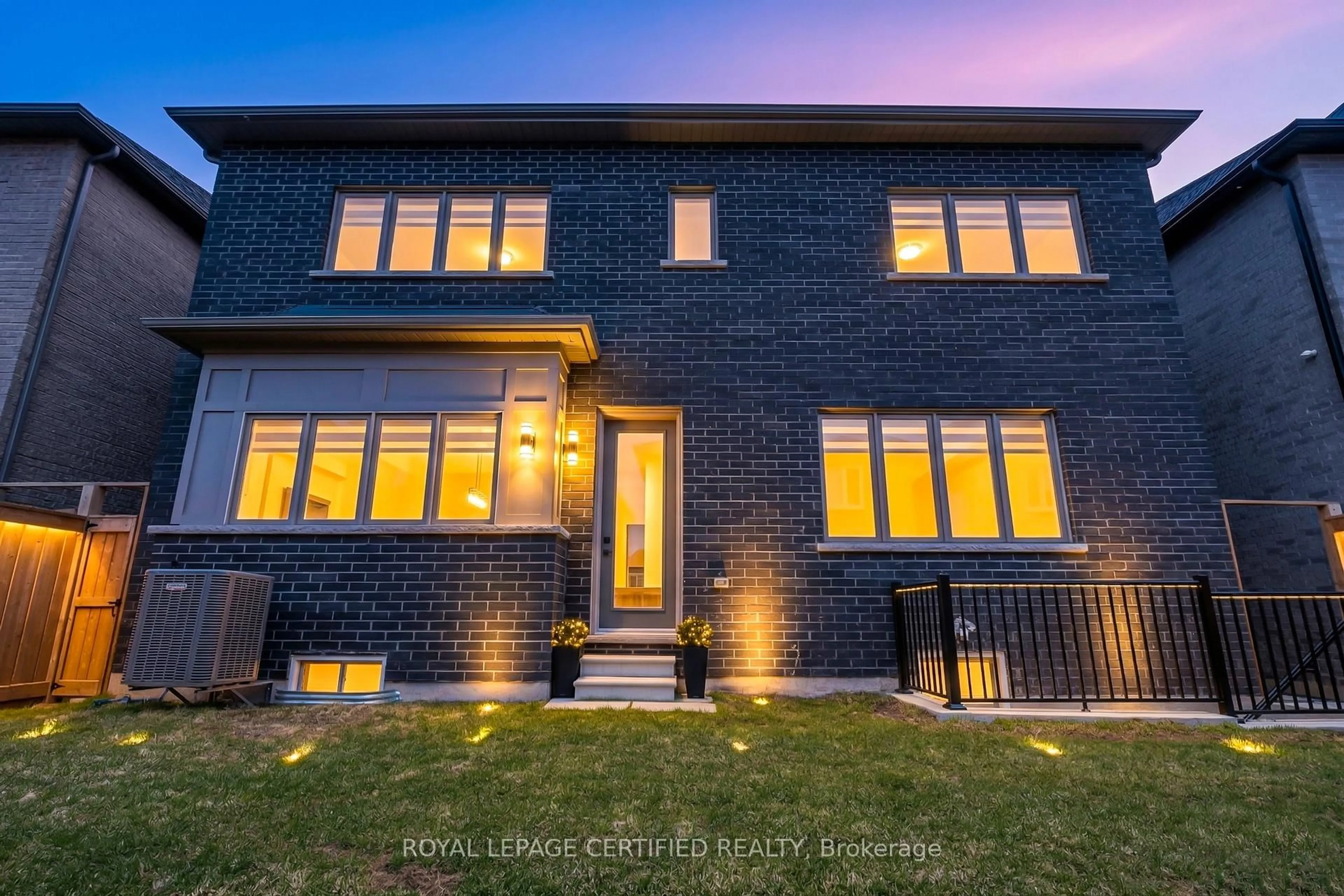 Home with brick exterior material, unknown for 74 Boulton Tr, Oakville Ontario L6H 0Z9
