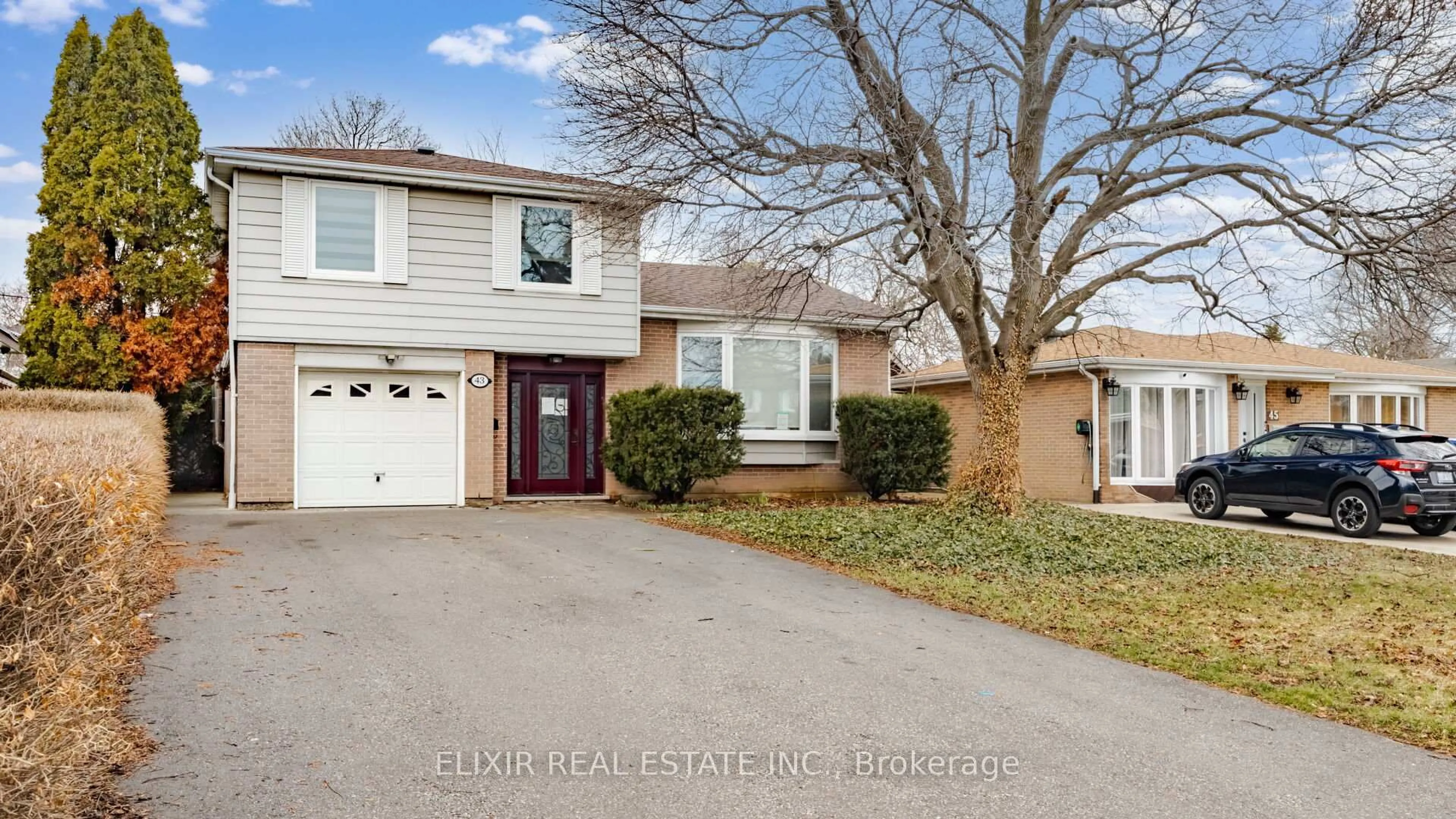 Home with brick exterior material, street for 43 Bromley Cres, Brampton Ontario L6T 1Z2