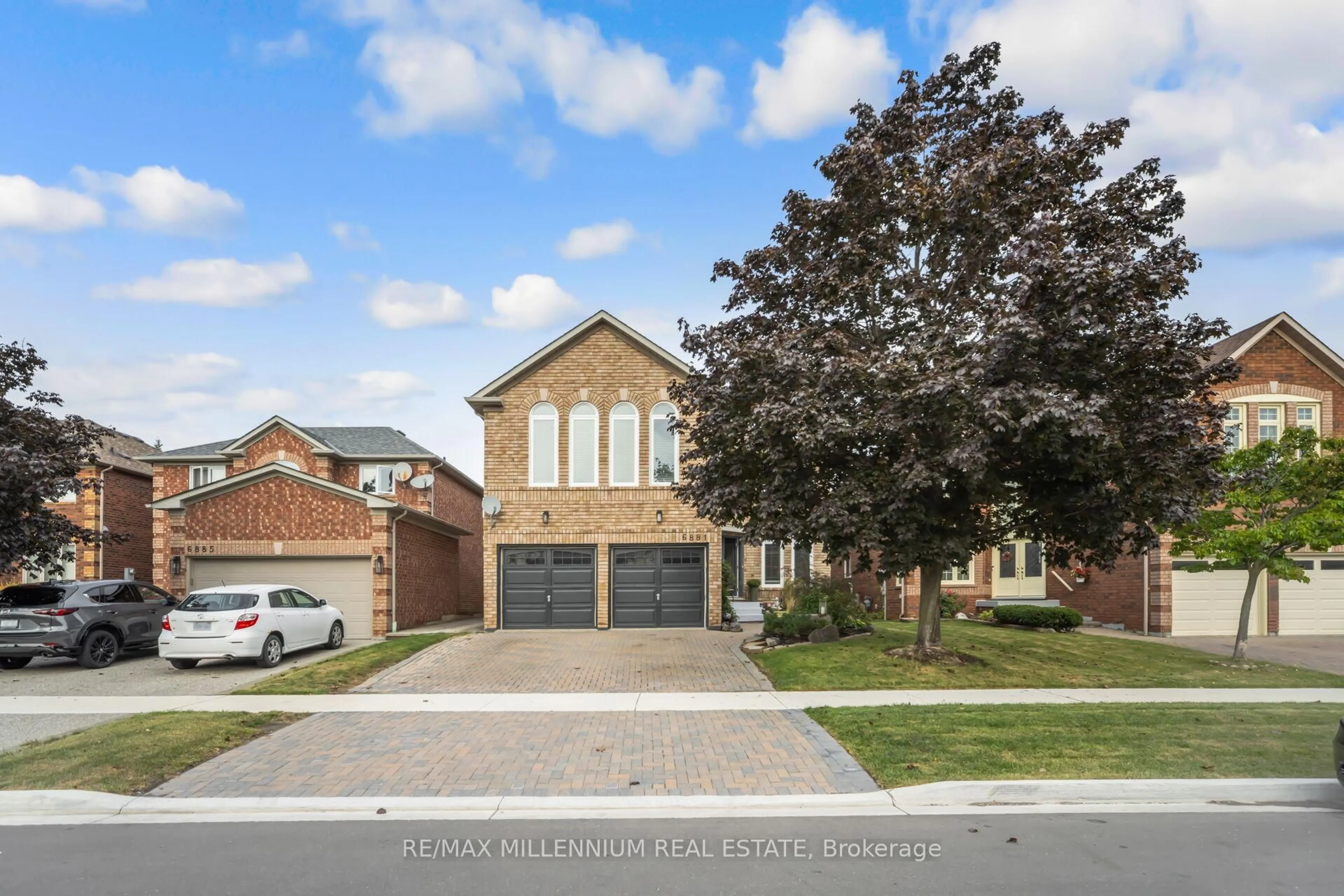 Home with brick exterior material, street for 6881 Forest Park Dr, Mississauga Ontario L5N 6X7