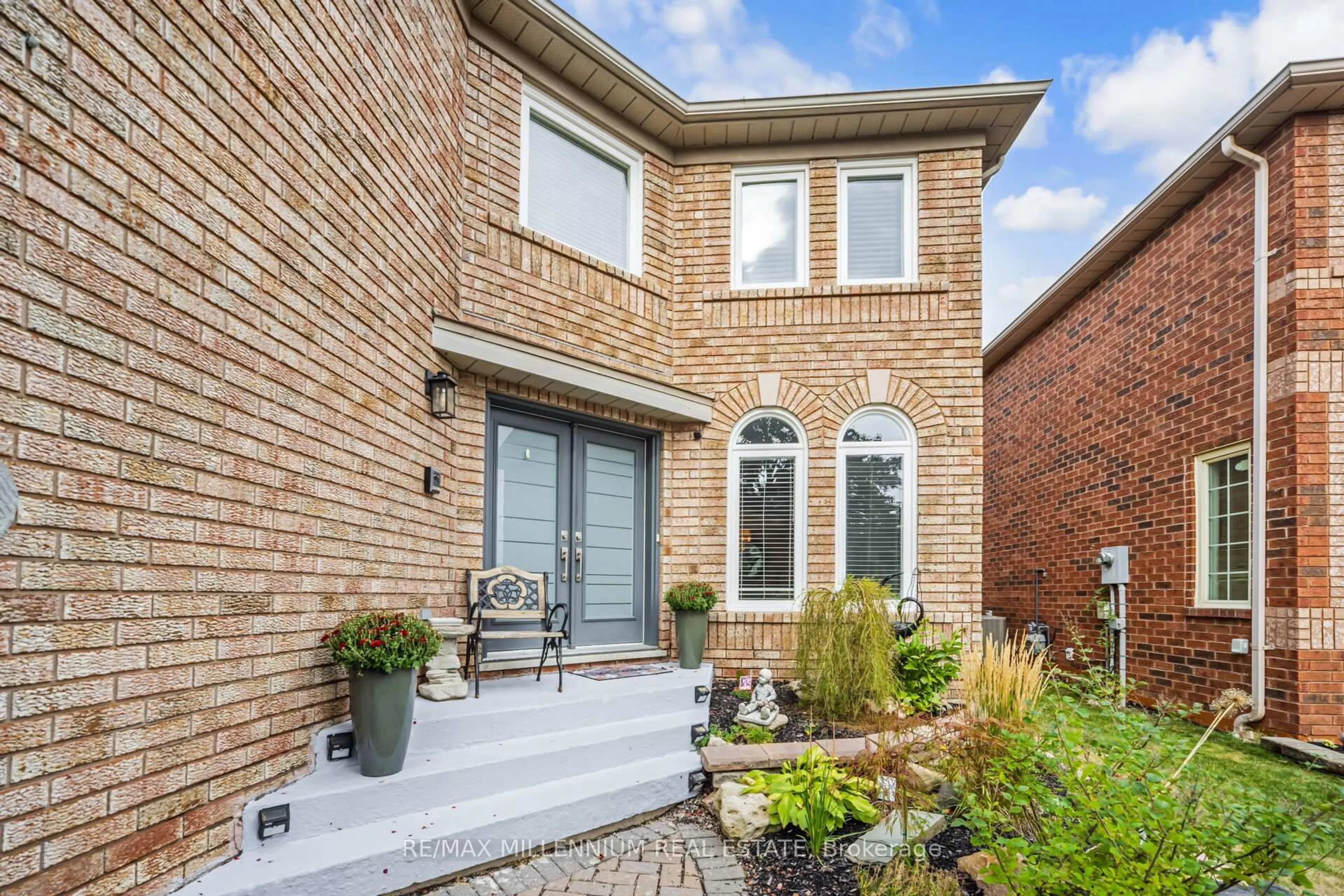 Home with brick exterior material, street for 6881 Forest Park Dr, Mississauga Ontario L5N 6X7