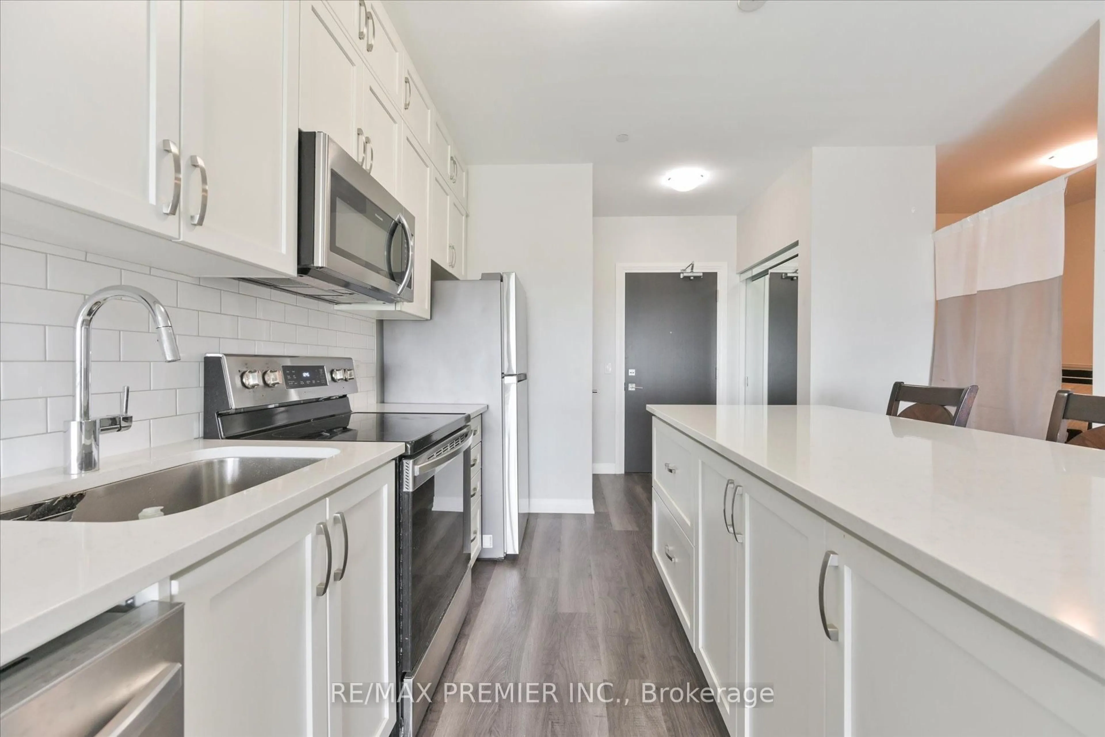 Unknown for 102 Grovewood Common #421, Oakville Ontario L6H 0X2