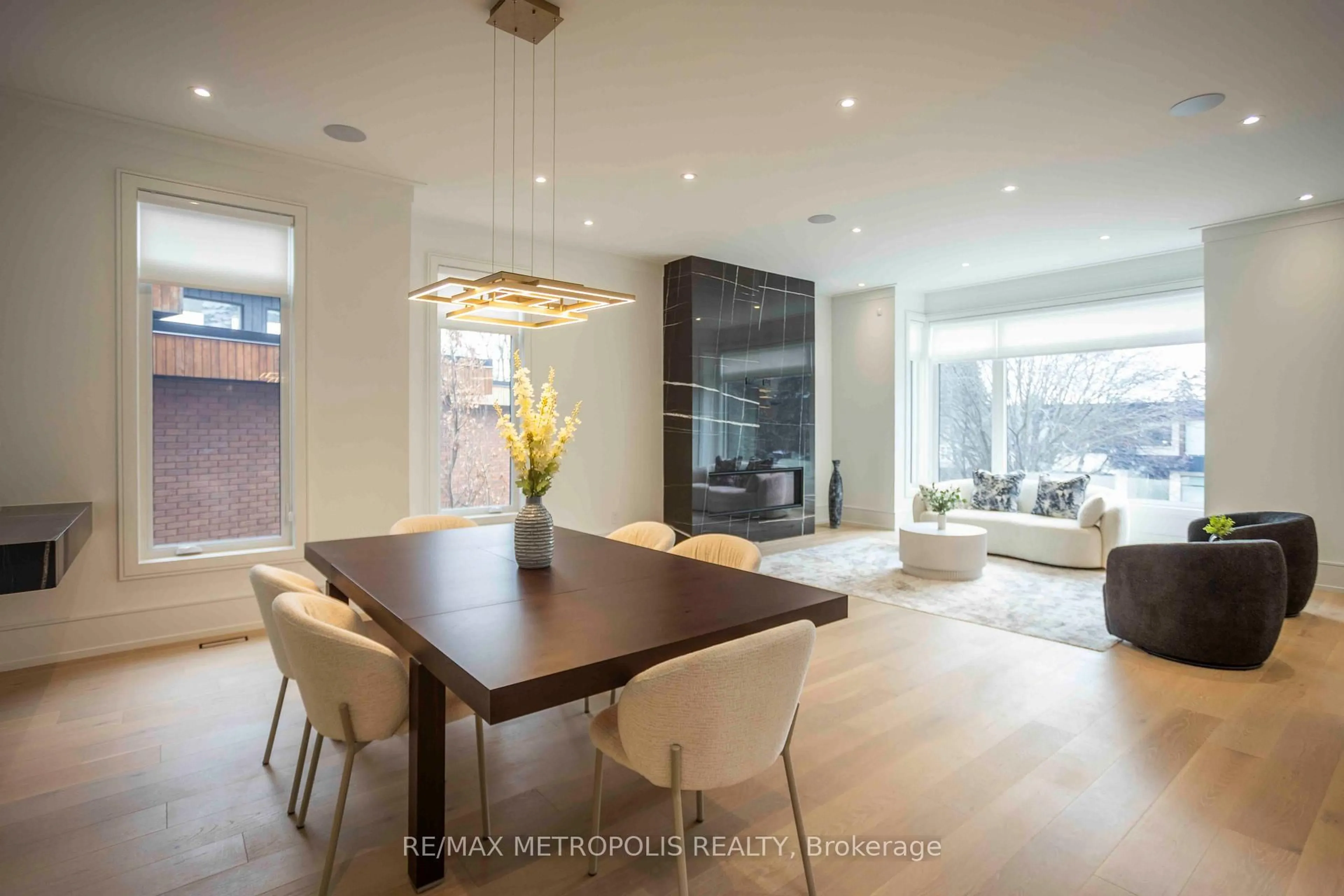 Unknown for 12 Bearwood Dr, Toronto Ontario M9A 4G4