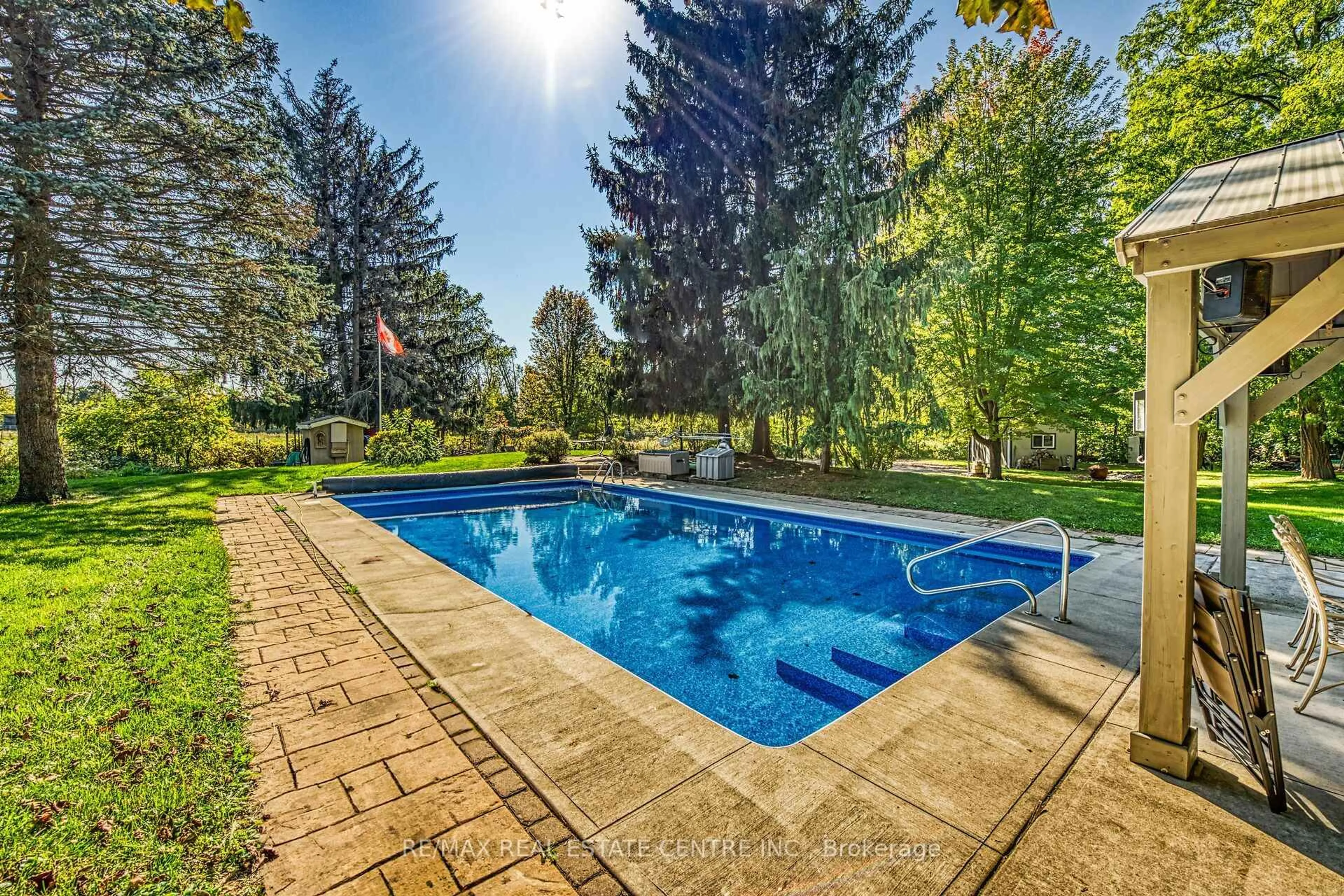 Pool for 5590 Blind Line, Burlington Ontario L7P 0B2