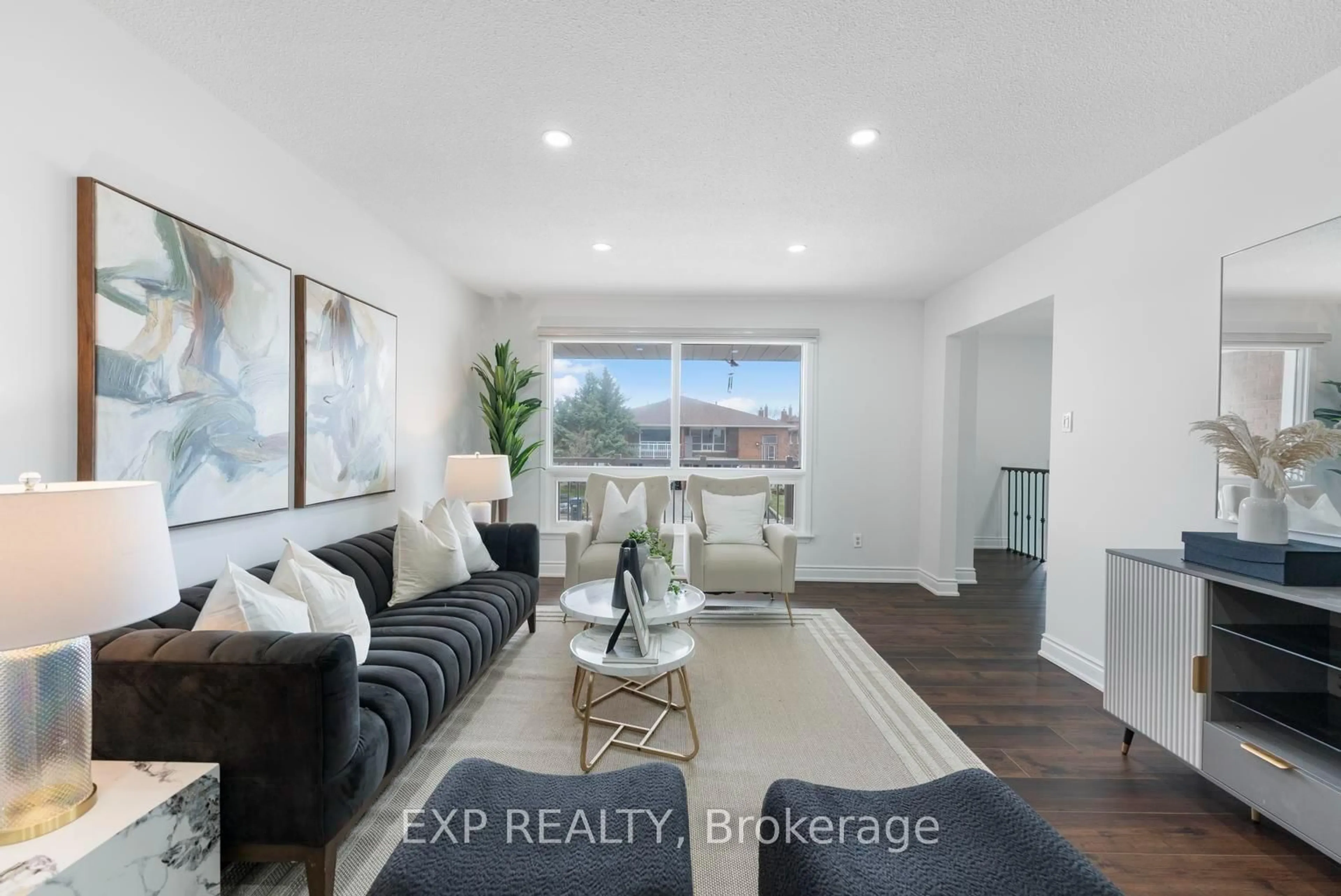 Living room with furniture, unknown for 36 Jellicoe Cres, Brampton Ontario L6S 3H8