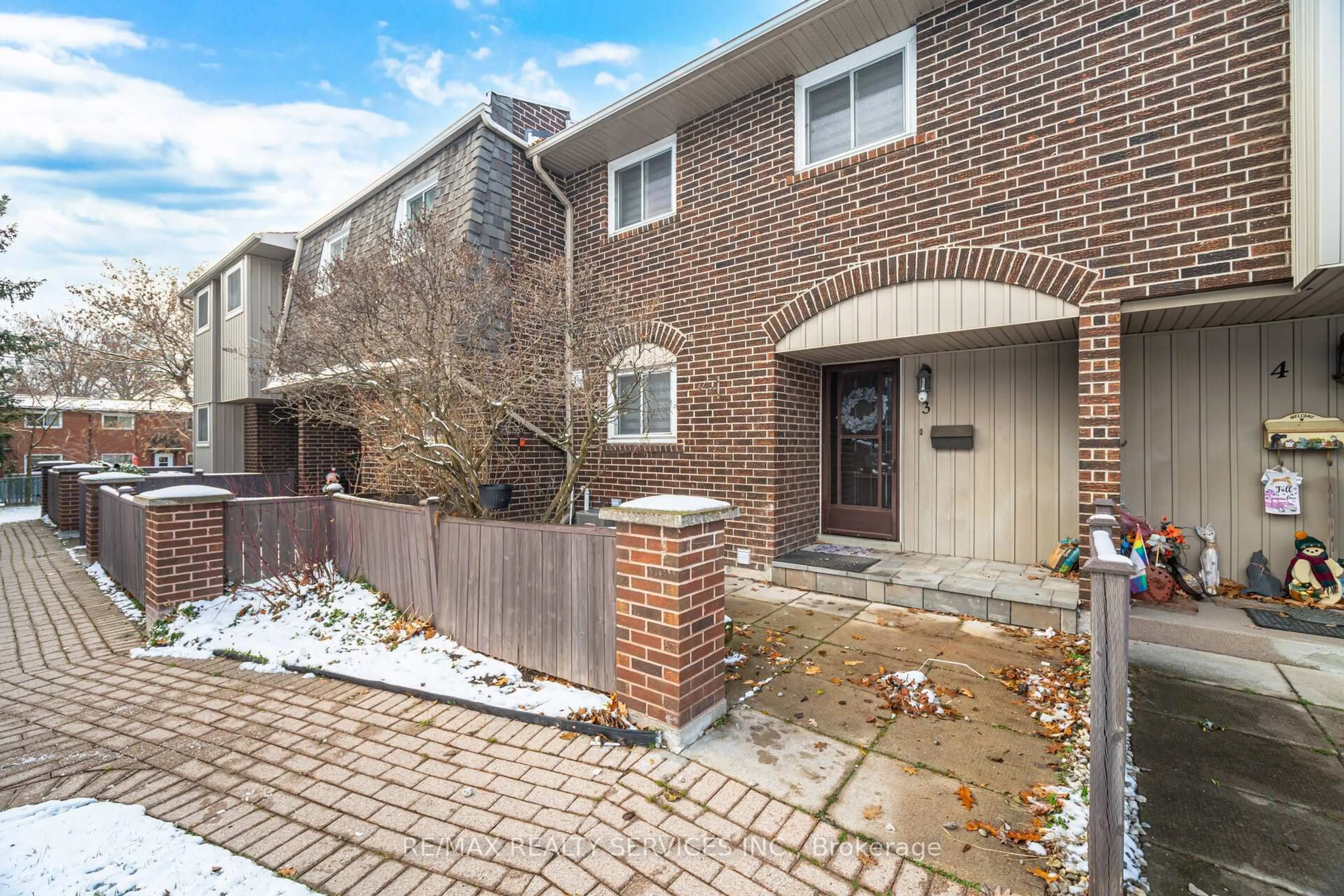 Unknown for 1306 Guelph Line #Unit 3, Burlington Ontario L7P 2S9