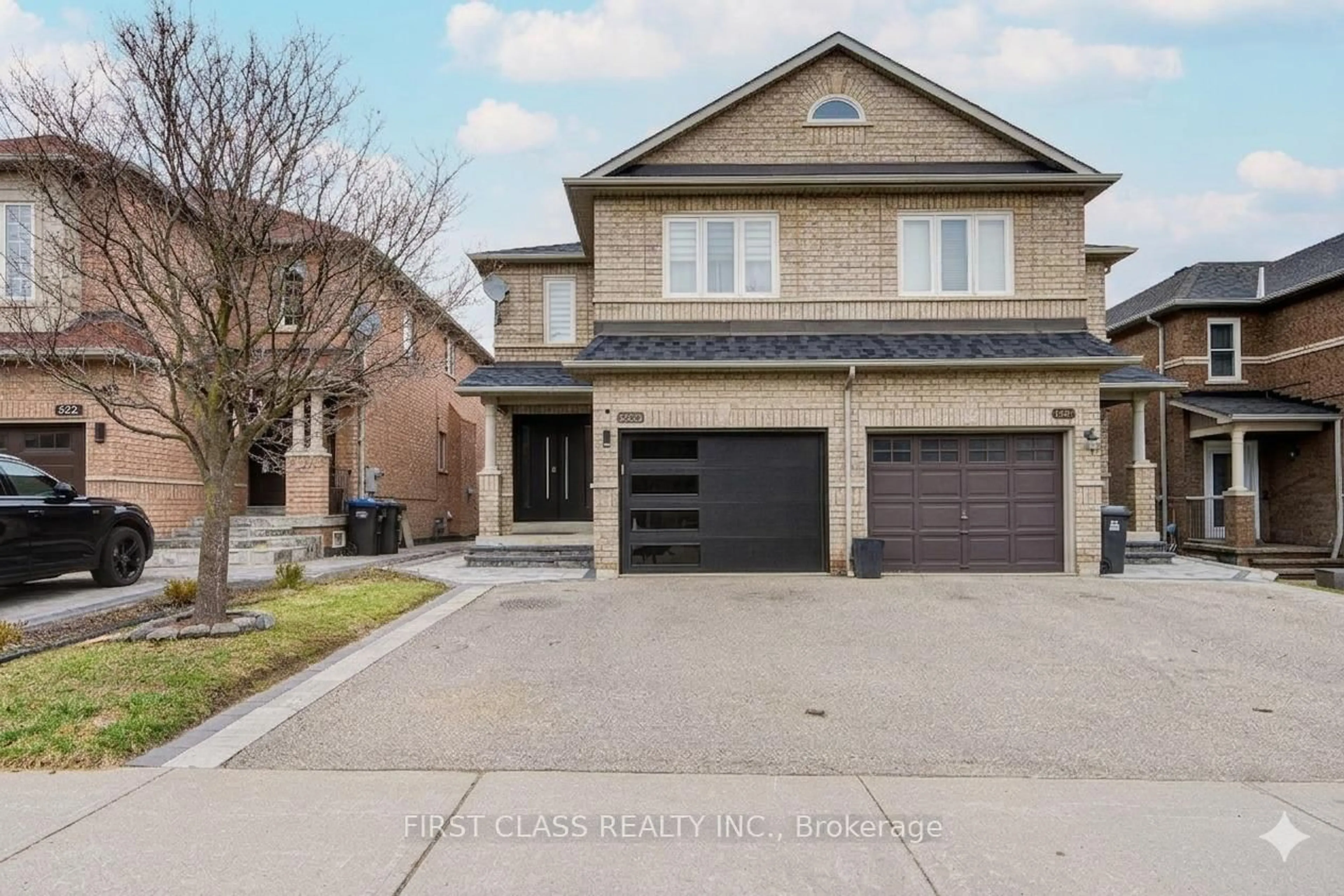 Home with brick exterior material, street for 626 Wildgrass Rd, Mississauga Ontario L5B 4J1