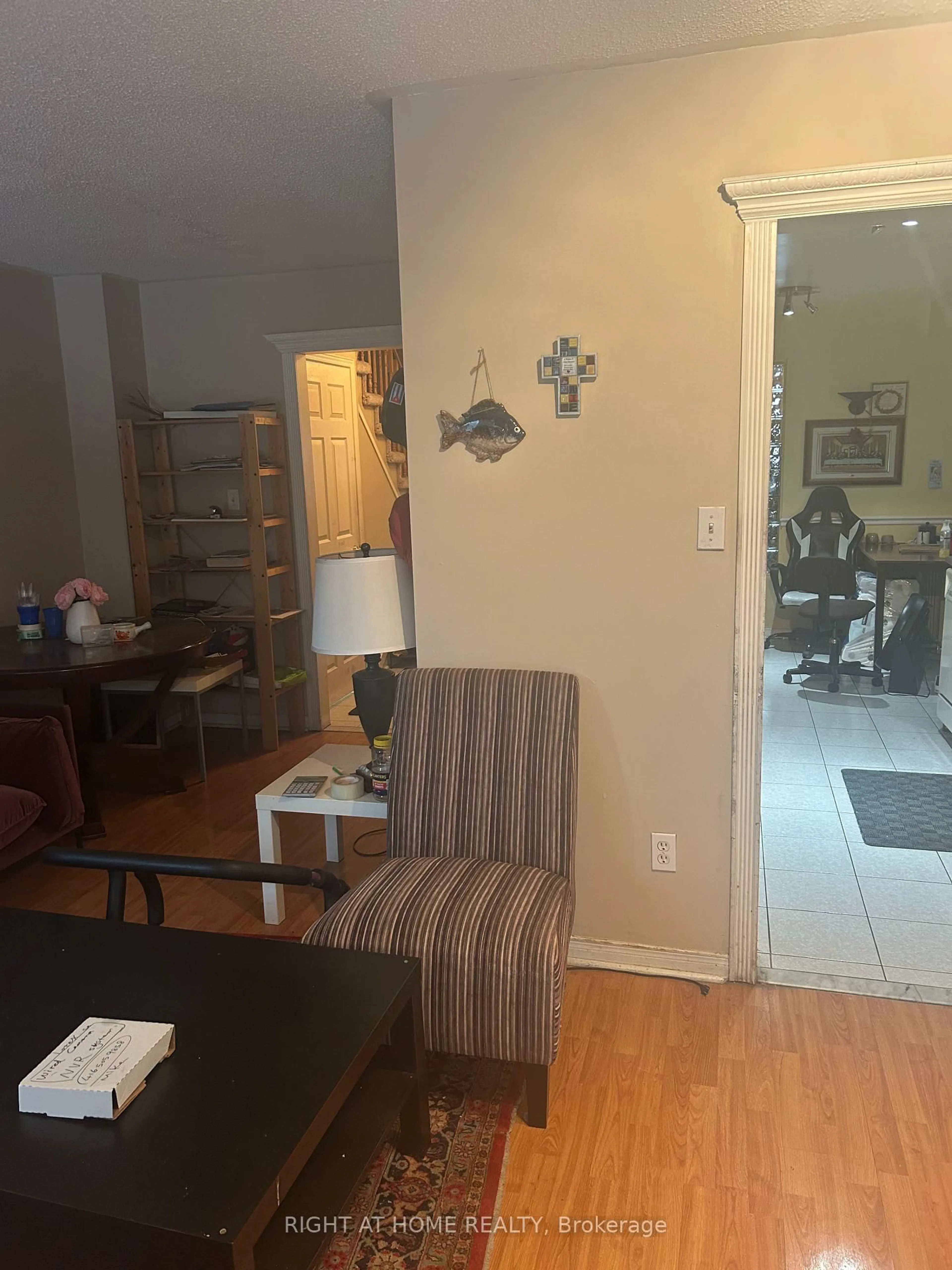 A pic of a room for 5550 Cosmic Cres, Mississauga Ontario L4Z 3R9