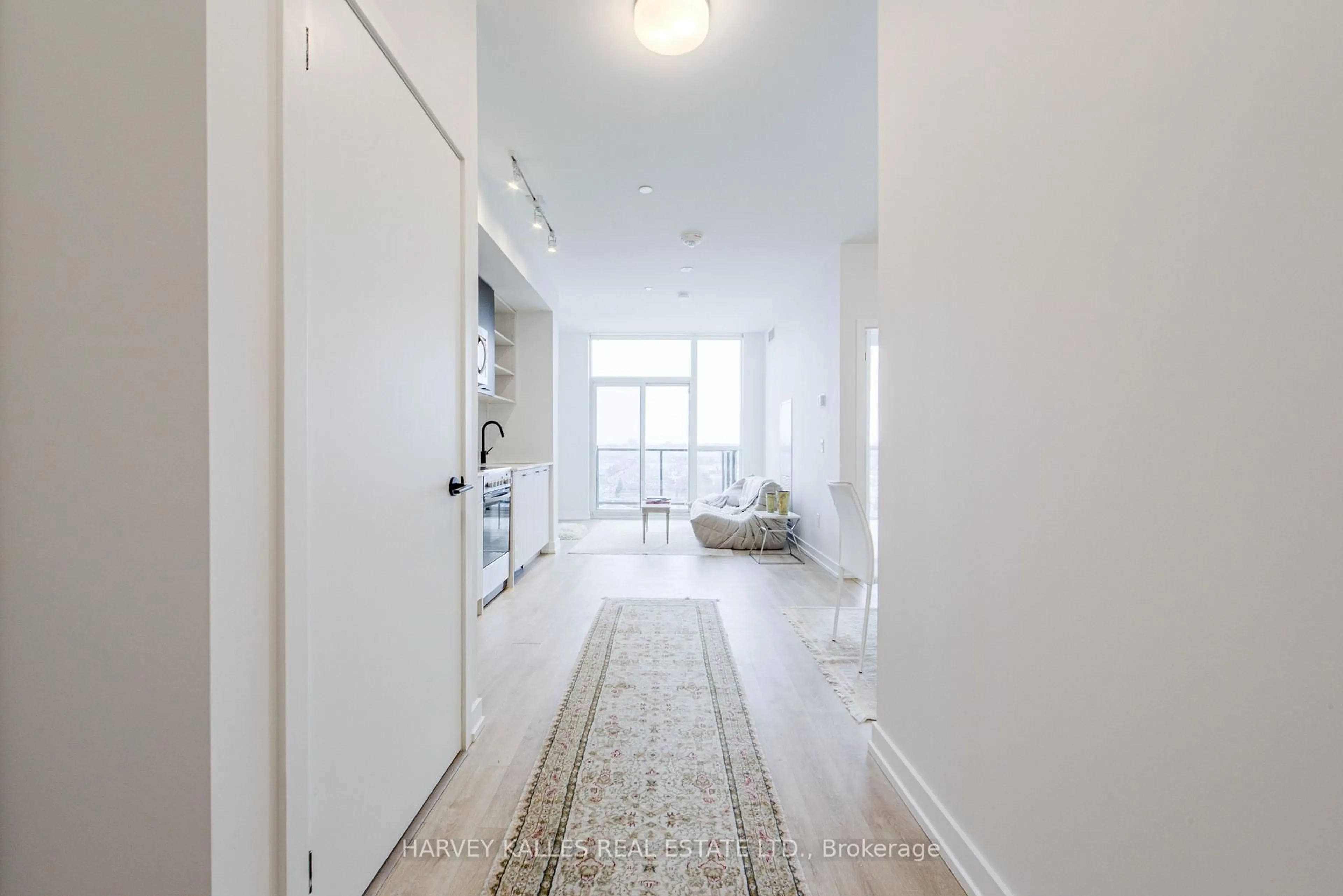 Indoor entryway for 2300 St Clair Ave #1001, Toronto Ontario M6P 0B3