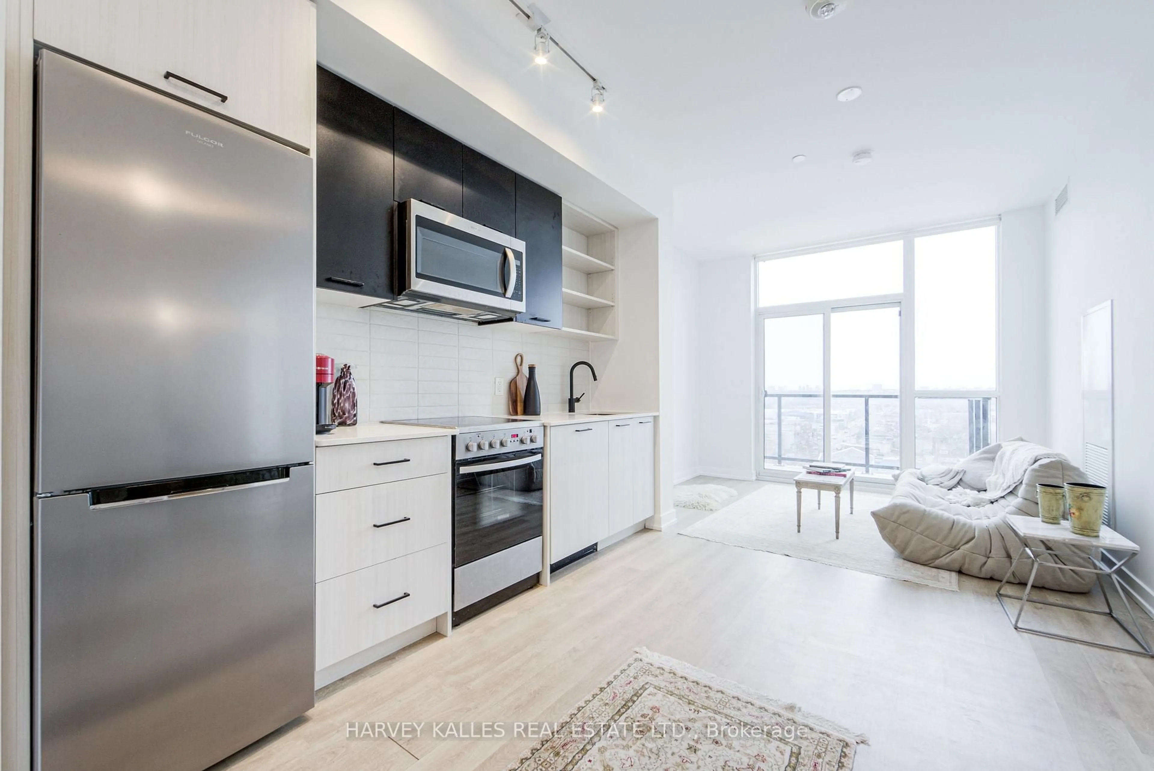 Open concept kitchen, unknown for 2300 St Clair Ave #1001, Toronto Ontario M6P 0B3