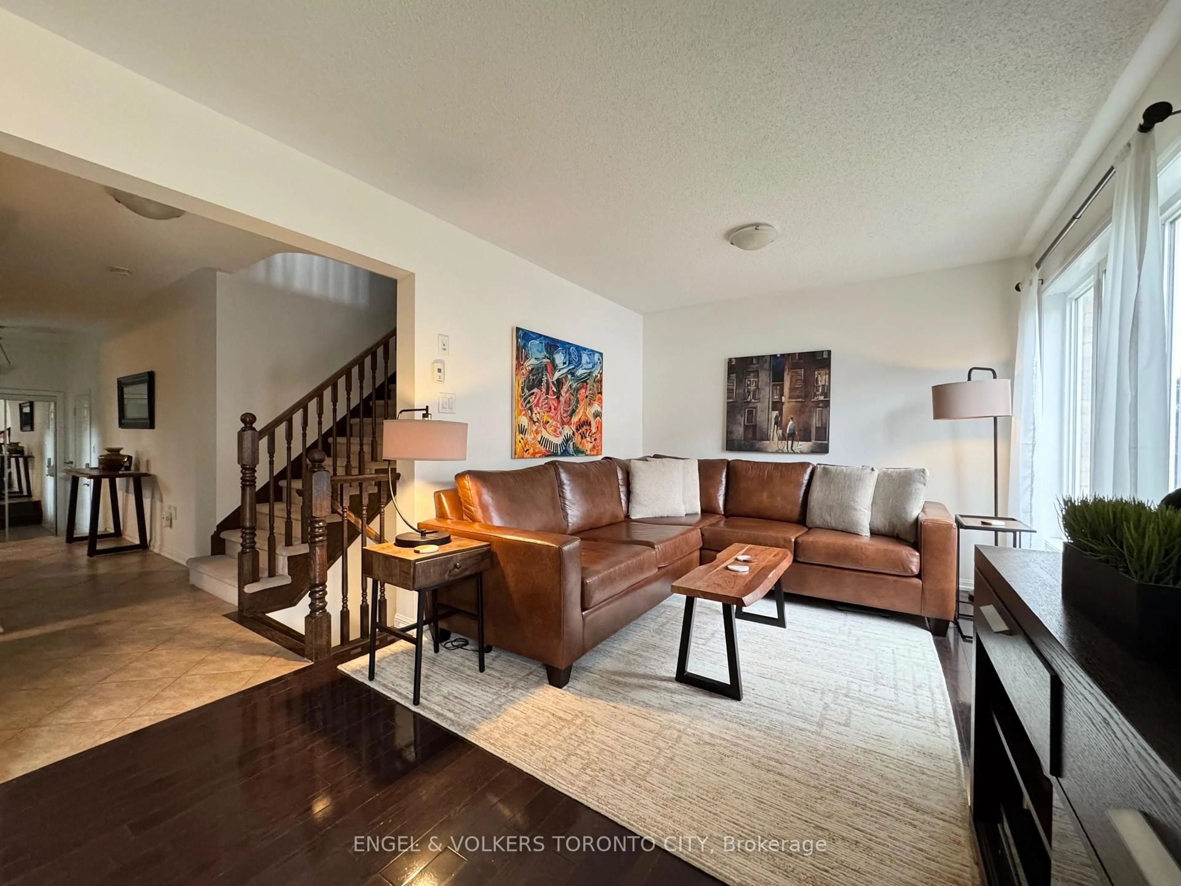 Living room with furniture, unknown for 67 Gleave Terr, Milton Ontario L9T 7B7