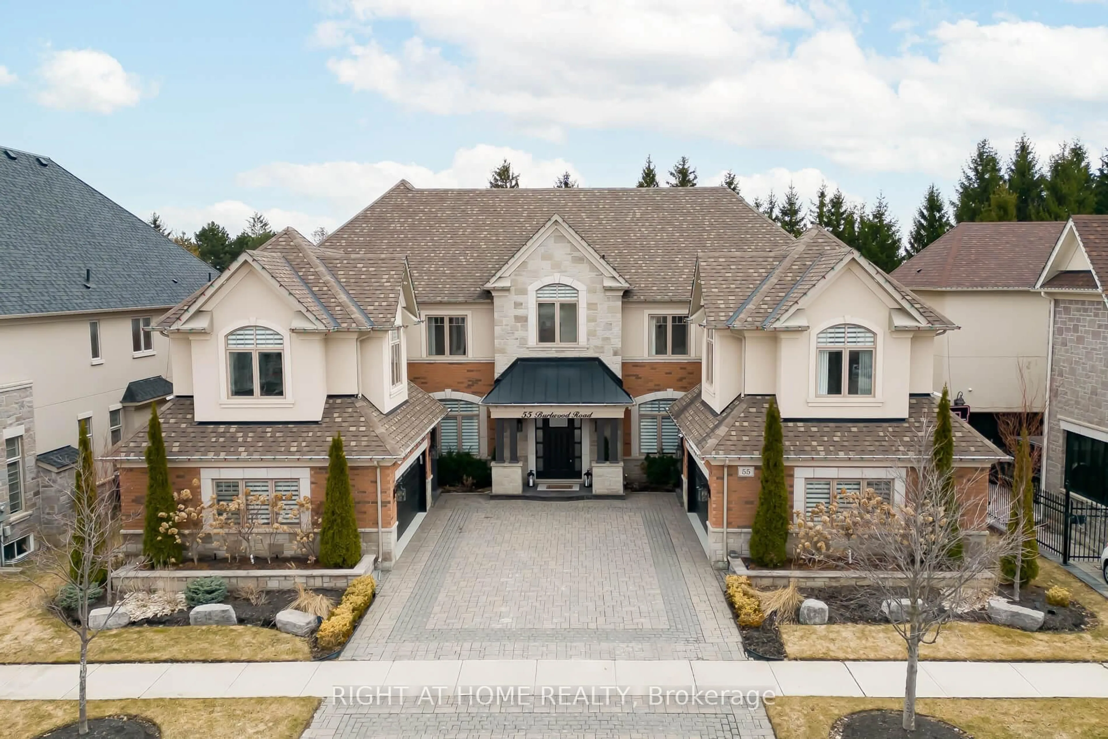 A pic from outside/outdoor area/front of a property/back of a property/a pic from drone, unknown for 55 Burlwood Rd, Brampton Ontario L6P 4E7