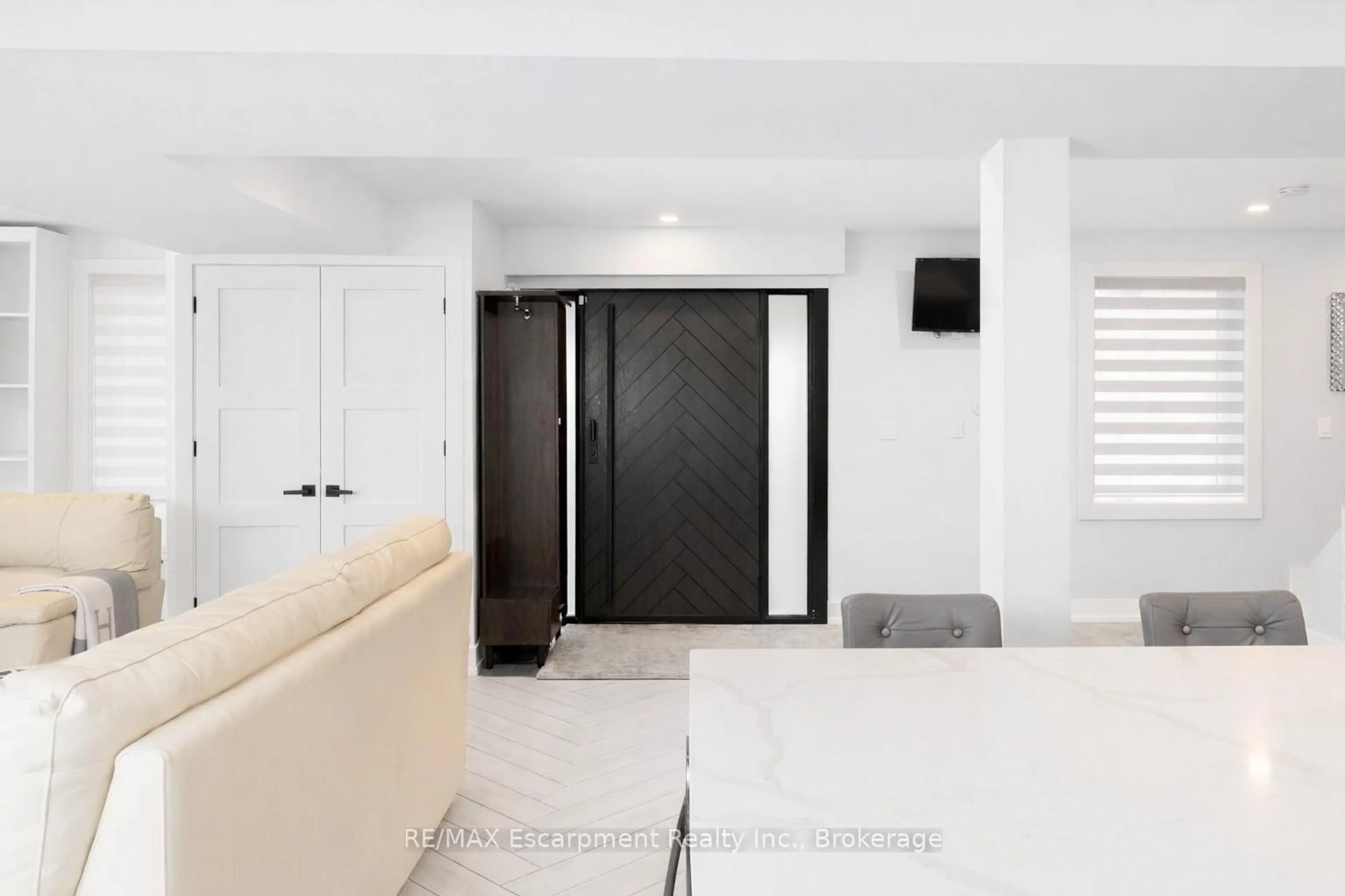 Unknown for 676 Bayshore Blvd, Burlington Ontario L7T 1T2