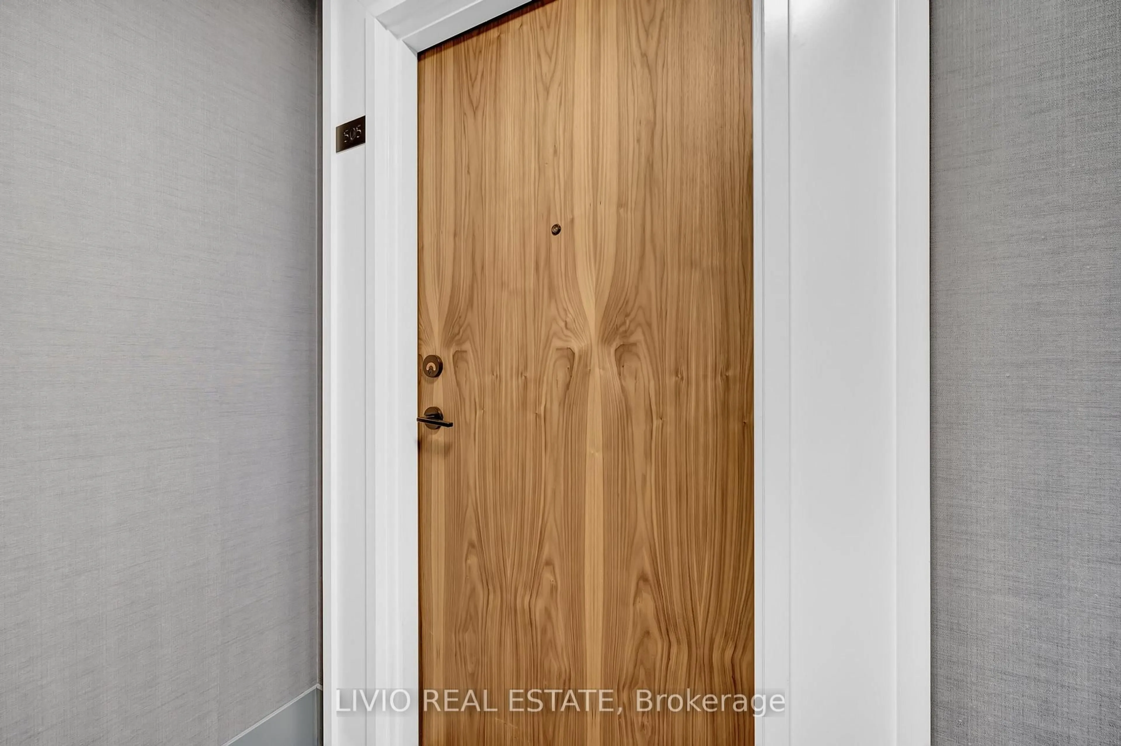 Indoor entryway for 10 lagerfeld Dr #505, Brampton Ontario L7A 5L3