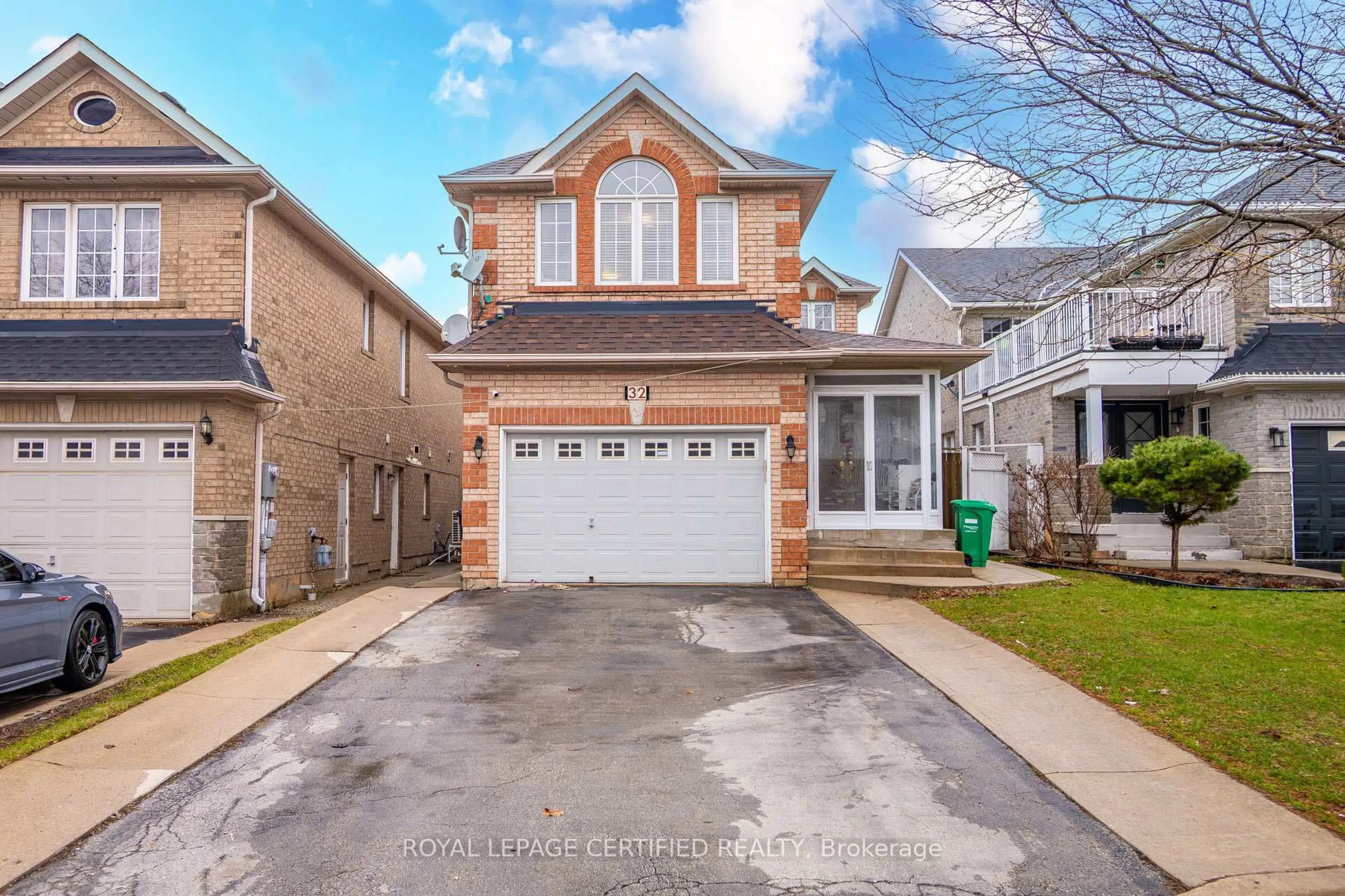 Unknown for 32 Wildsky Rd, Brampton Ontario L6Y 5P6