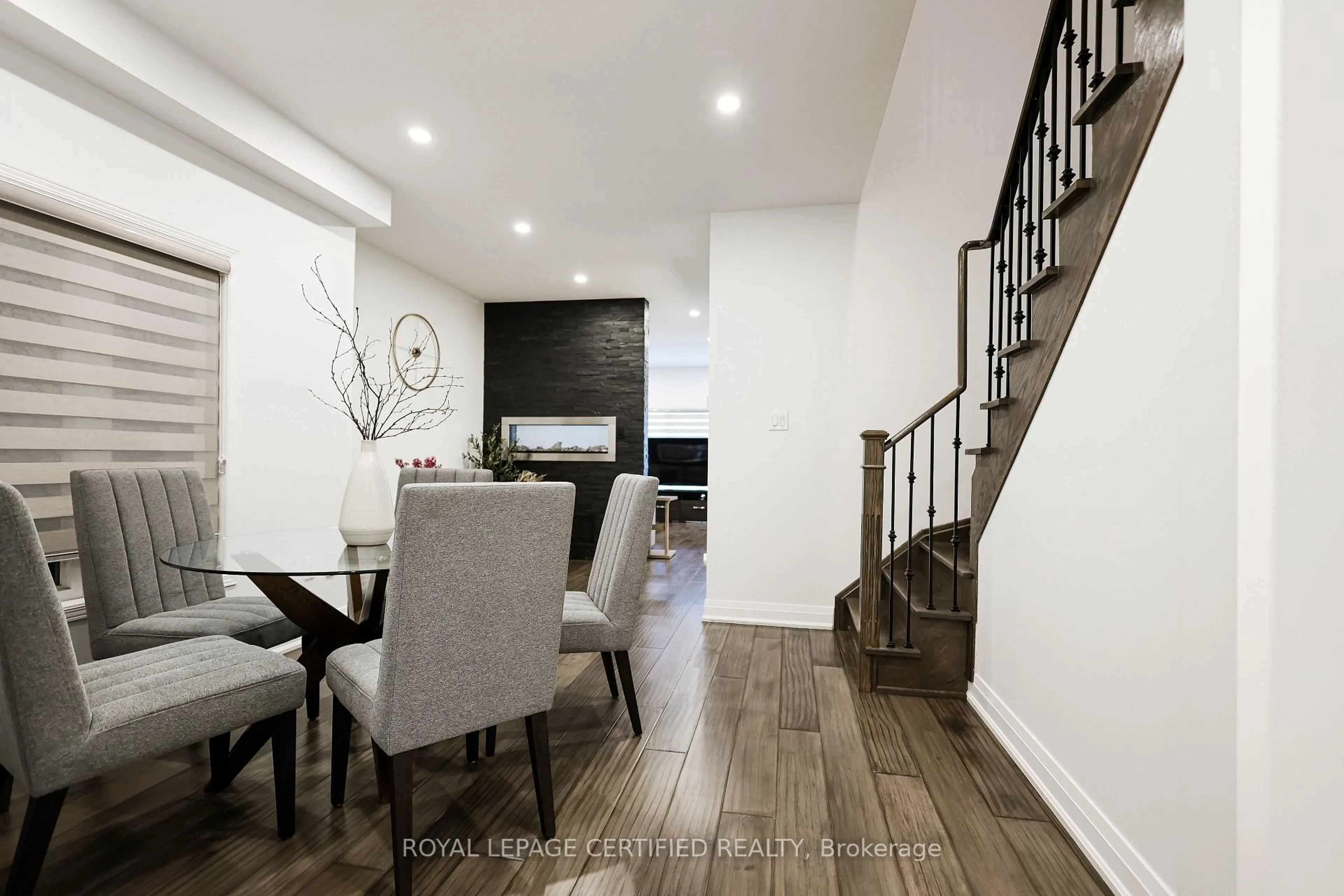 Unknown for 28 Kilrea Way, Brampton Ontario L6X 0R1