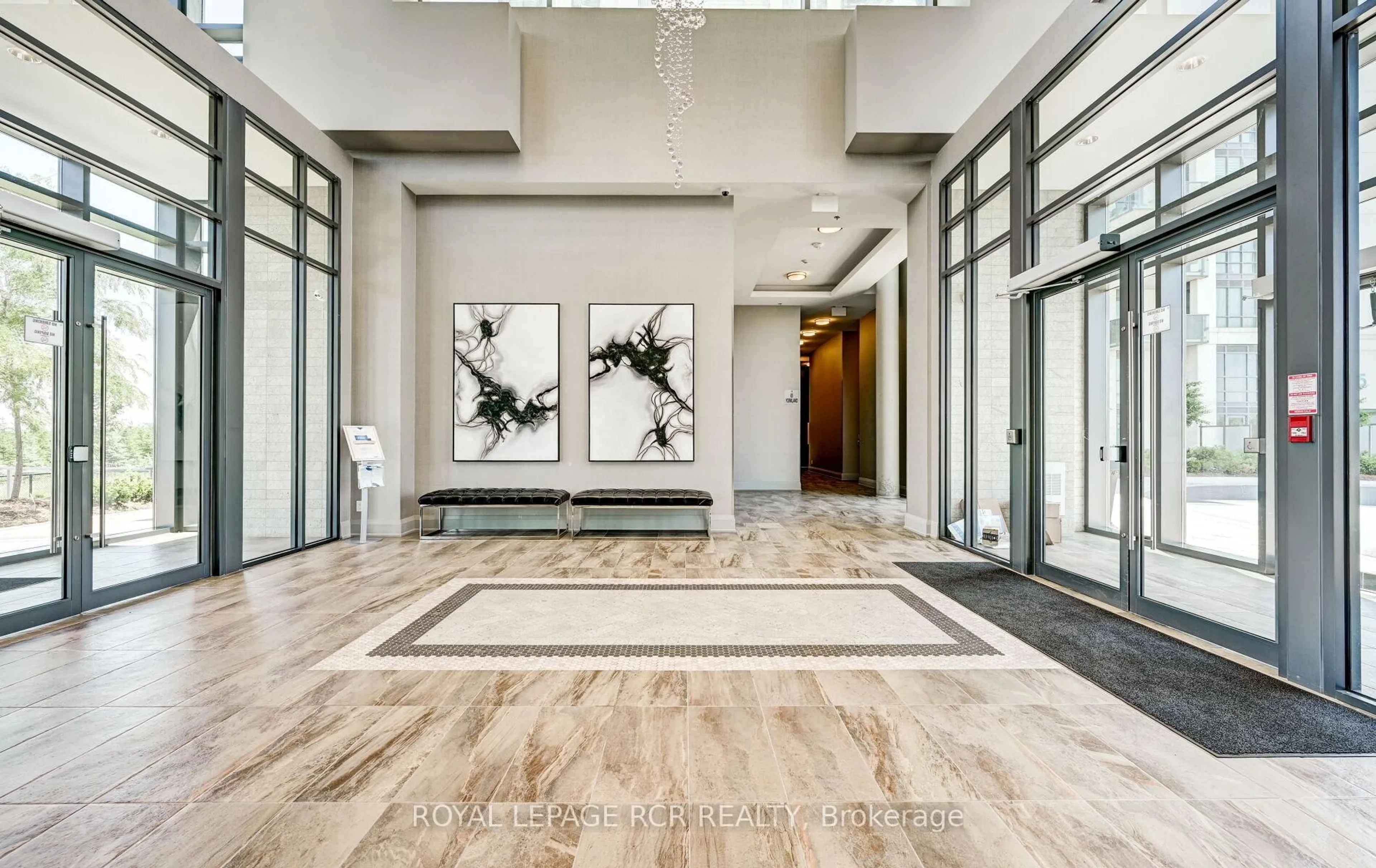 Indoor foyer for 65 Yorkland Blvd #107, Brampton Ontario L4C 9Z4