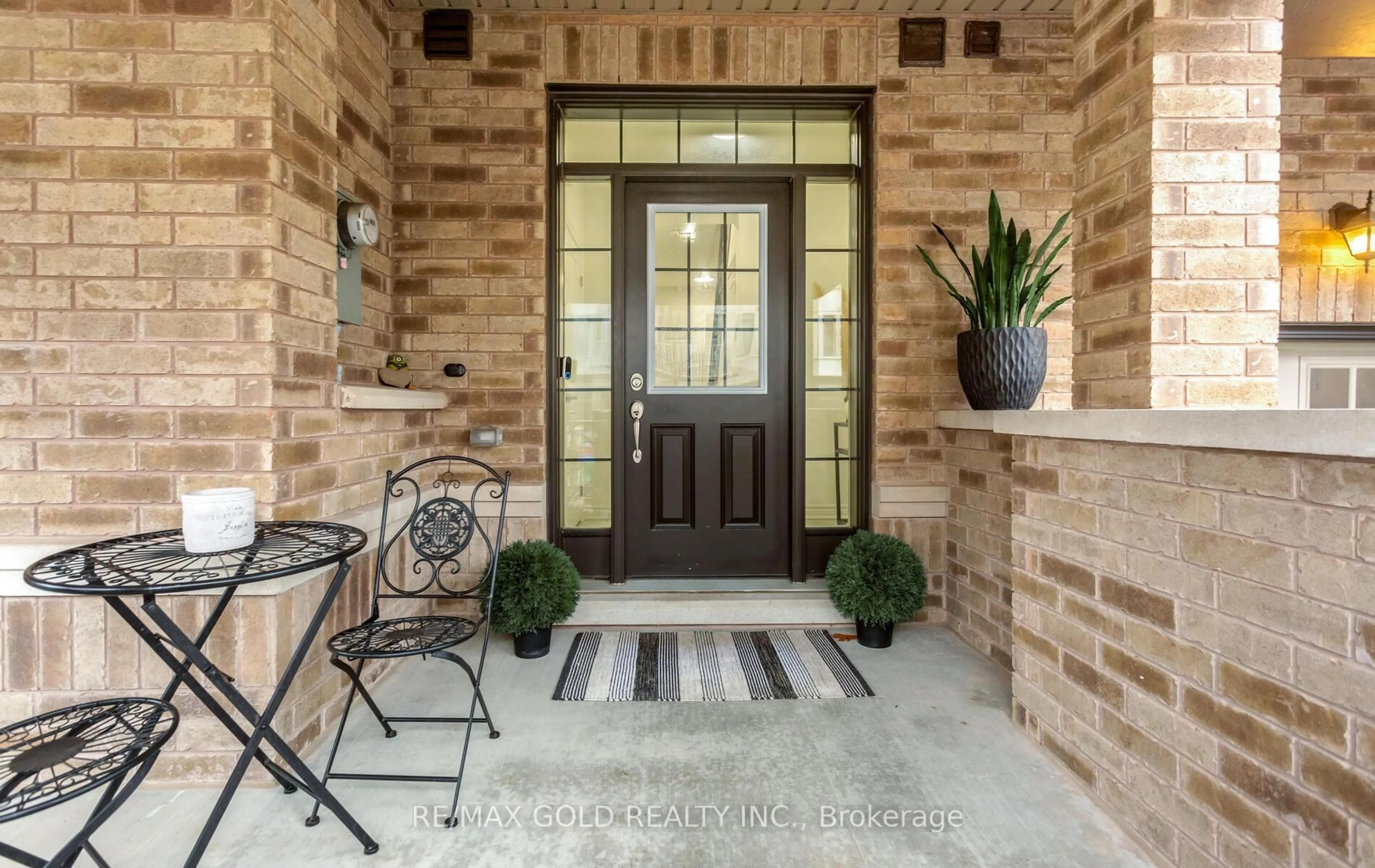 Indoor entryway for 1185 Lloyd Landing, Milton Ontario L9T 2X5