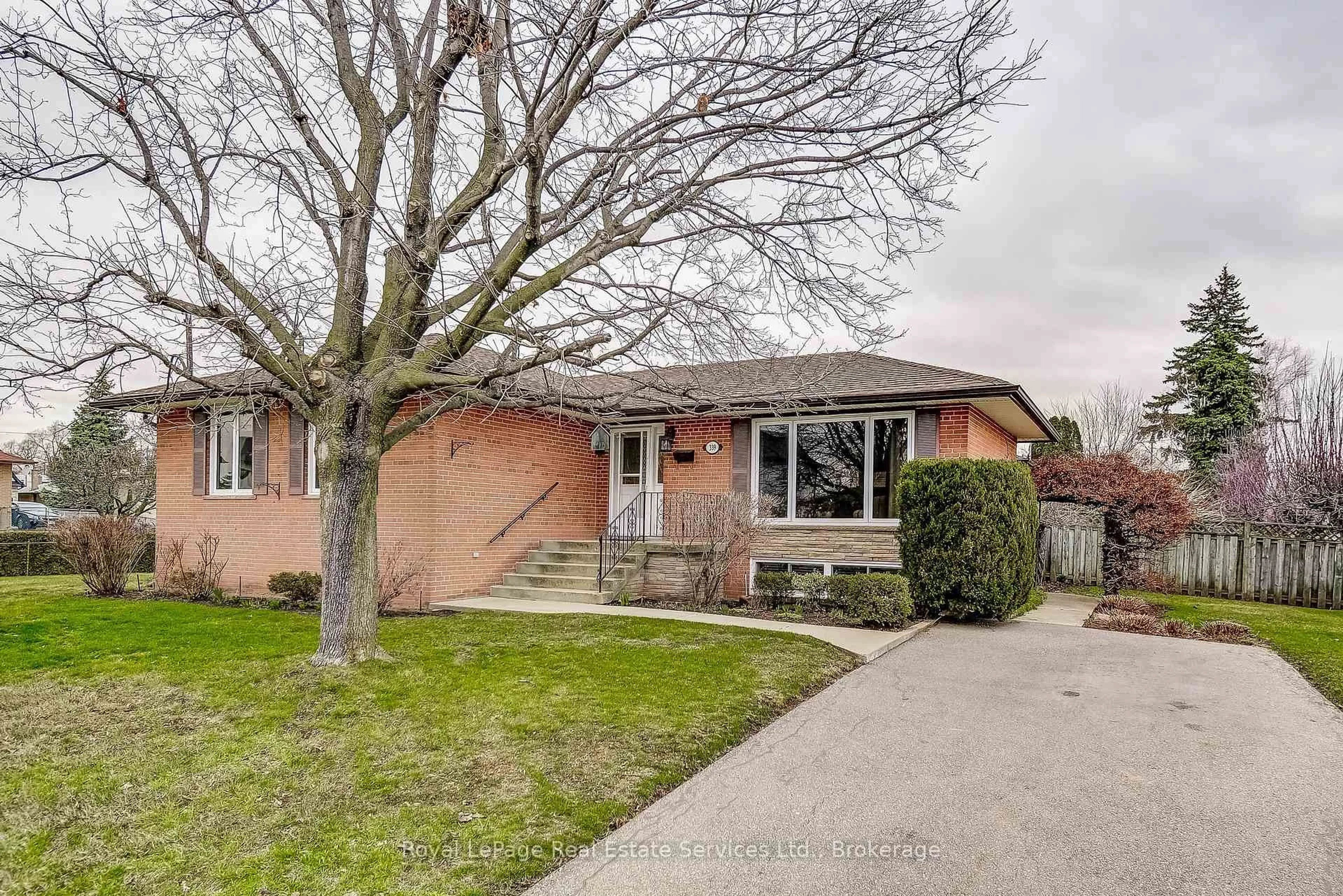 Home with brick exterior material, street for 339 Weighton Ave, Oakville Ontario L6R 2R5