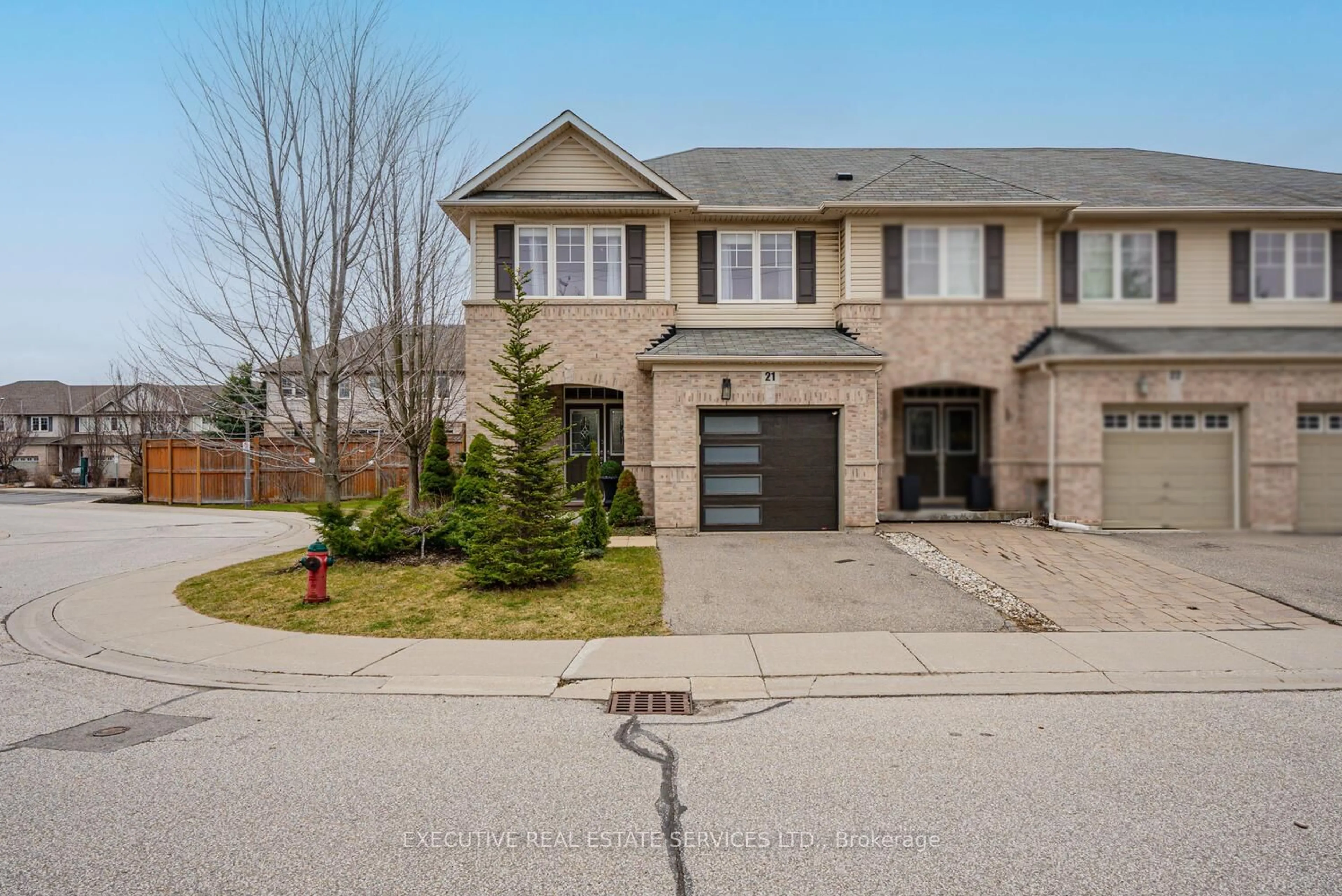Home with brick exterior material, street for 3275 Stalybridge Dr #21, Oakville Ontario L6M 0L2