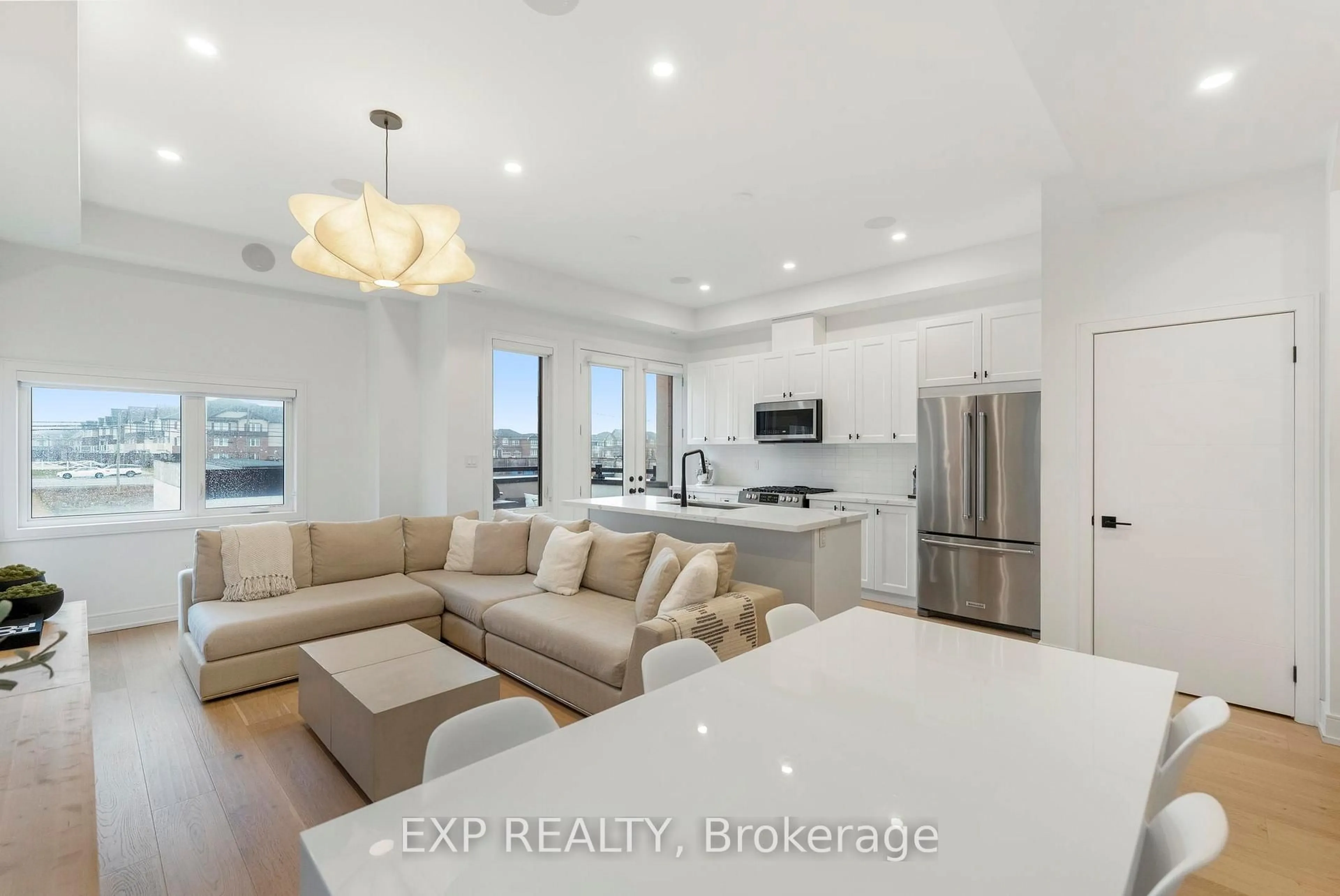 Open concept kitchen, unknown for 1417 Clarriage Crt, Milton Ontario L9E 1L6