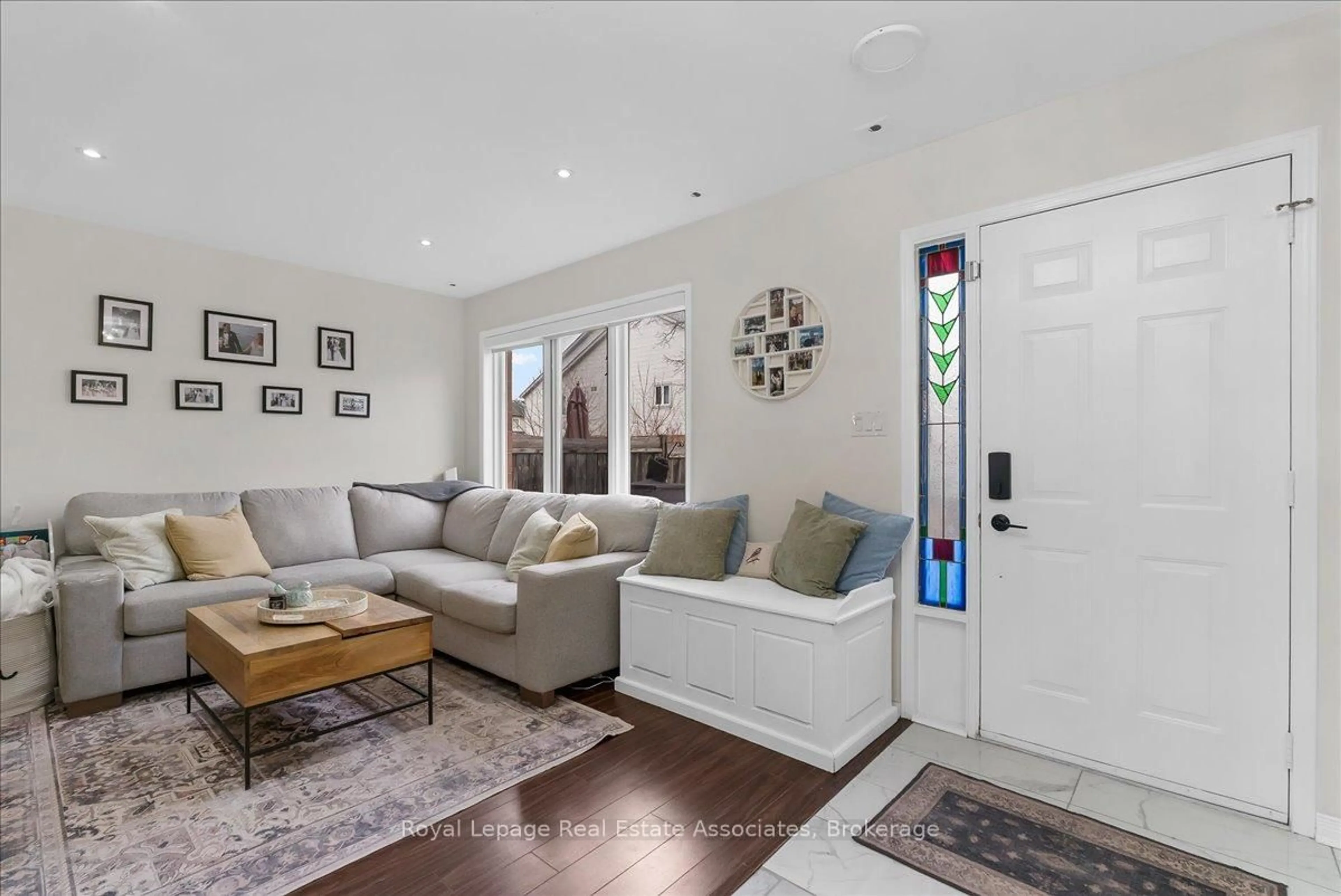 Living room with furniture, unknown for 1241 Parkwest Pl #5, Mississauga Ontario L5E 3J3