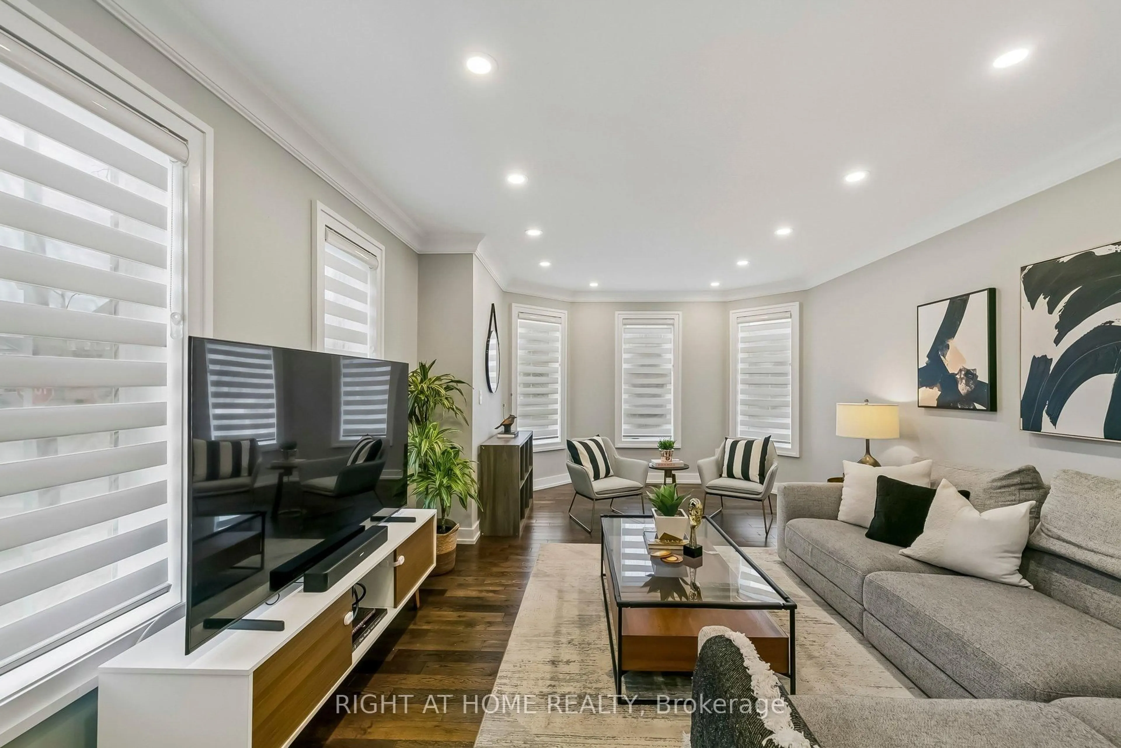 Living room with furniture, unknown for 23 Coates Dr, Milton Ontario L9T 5R4