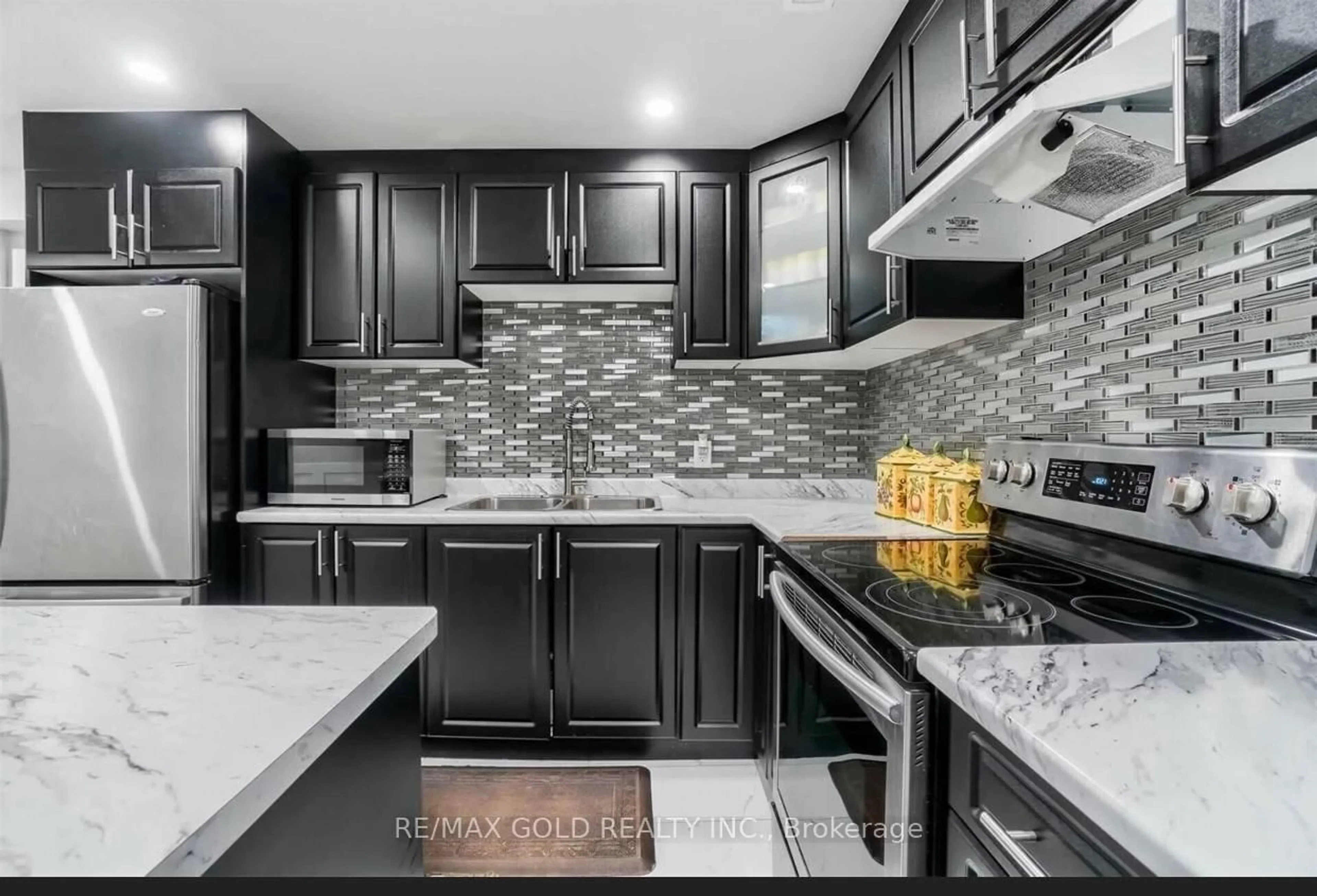 Contemporary kitchen, ceramic/tile floor for 66 Zelda Rd, Brampton Ontario L6R 0B6