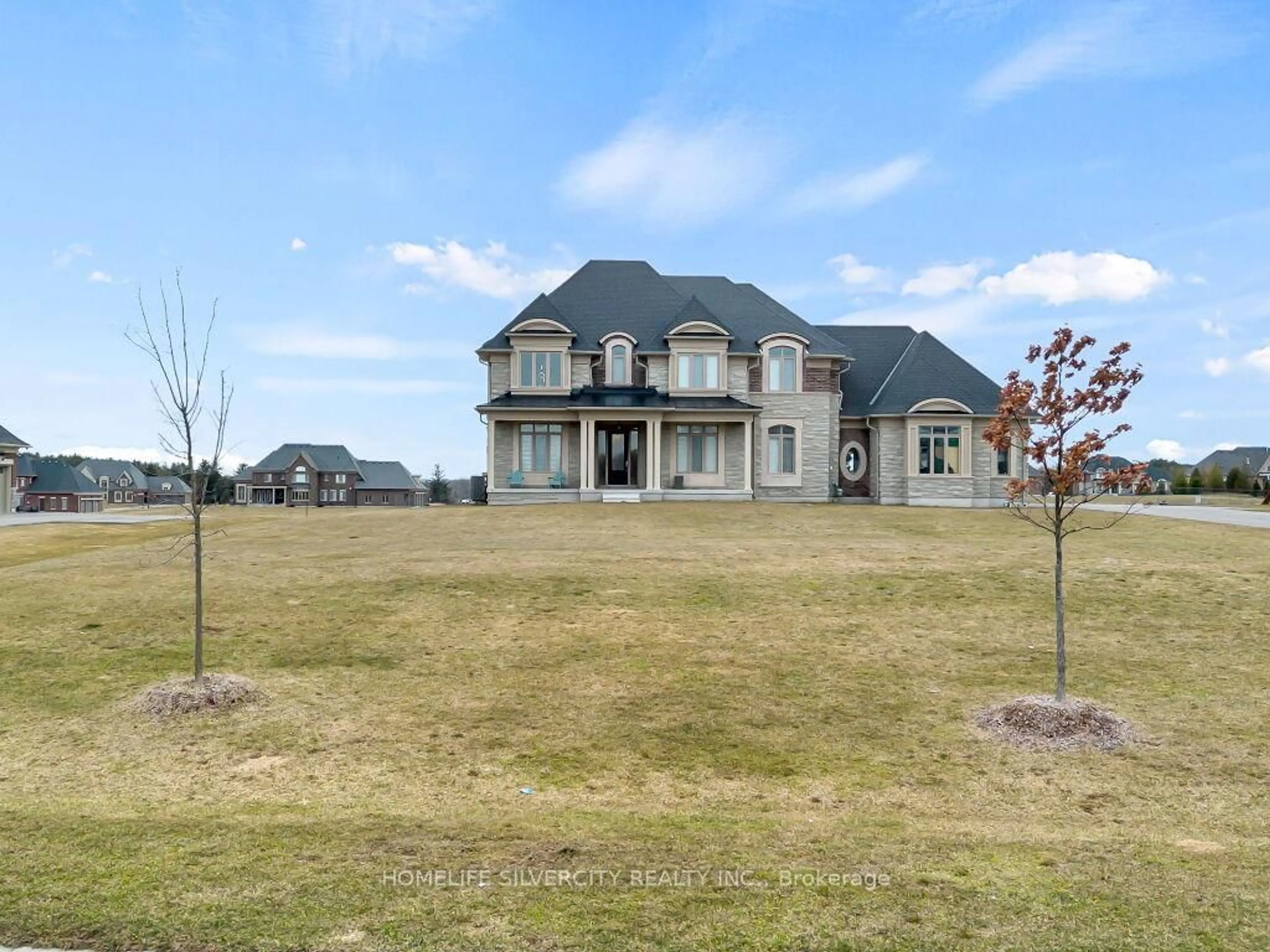 A pic from outside/outdoor area/front of a property/back of a property/a pic from drone, unknown for 255 Amos Dr, Caledon Ontario L7E 4L7