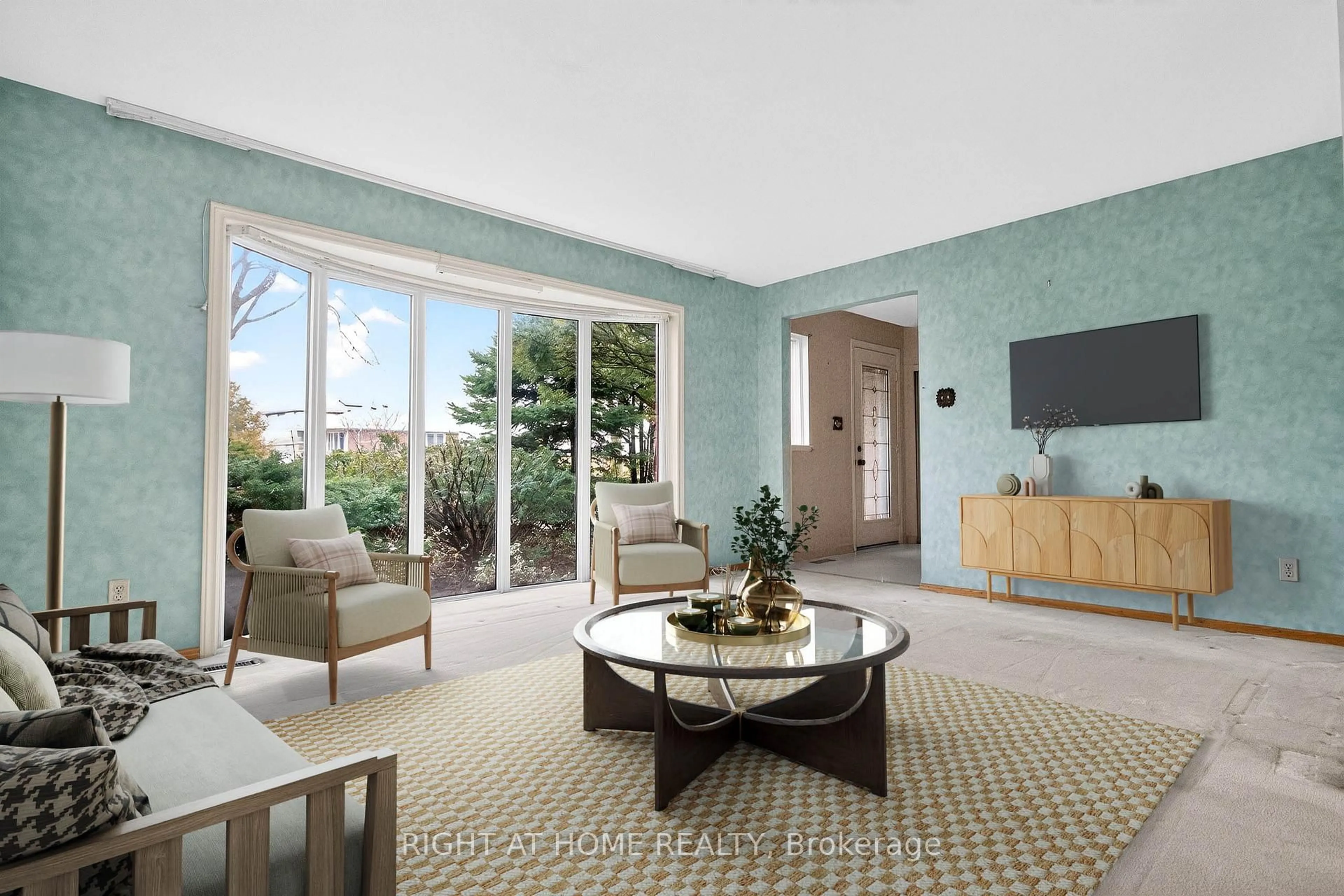 Living room with furniture, unknown for 3626 Fieldgate Dr, Mississauga Ontario L4X 2J7